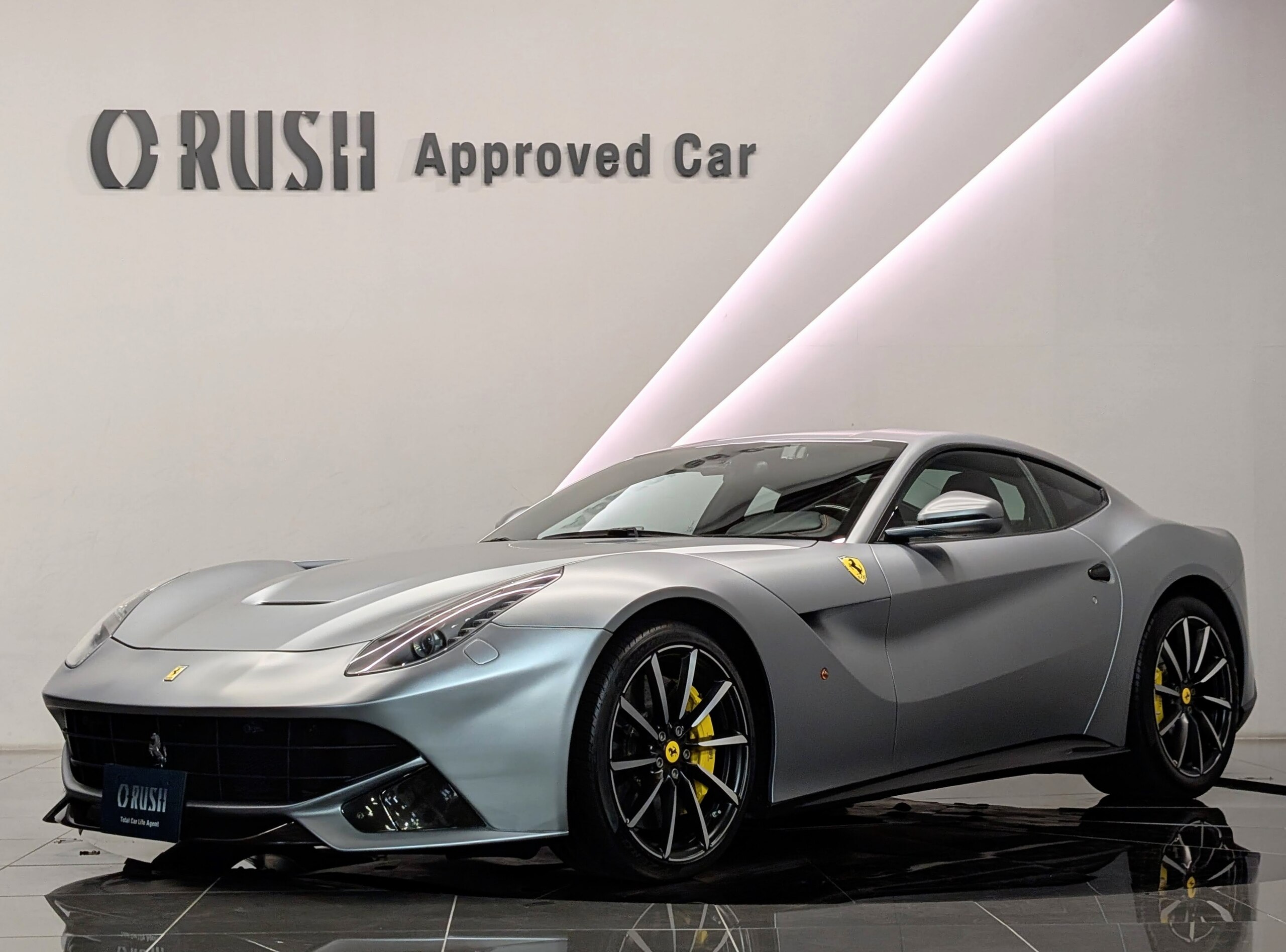 2013 Ferrari F12 Berlinetta — Photo 10 / 38
