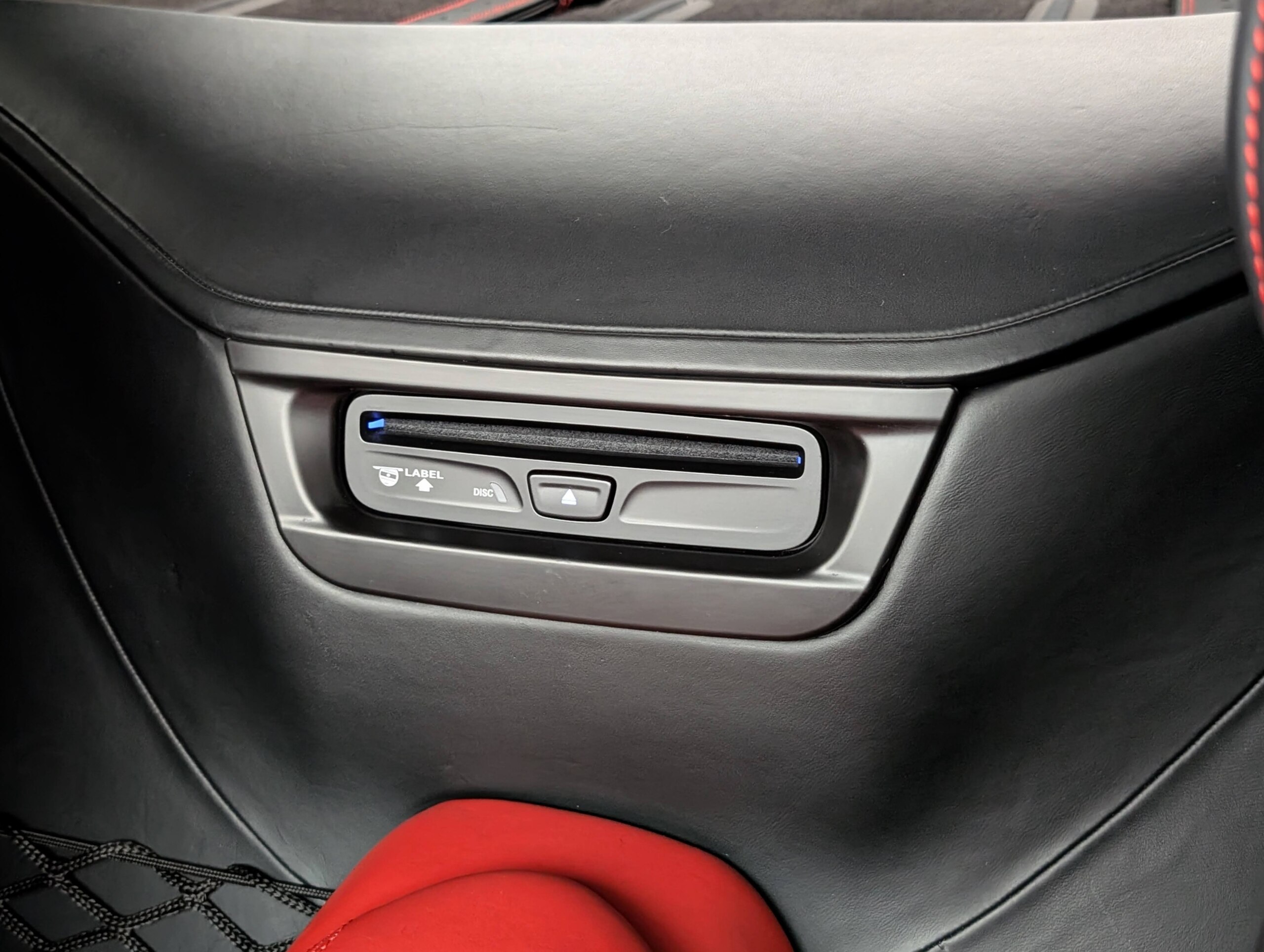 2013 Ferrari F12 Berlinetta — Photo 31 / 38