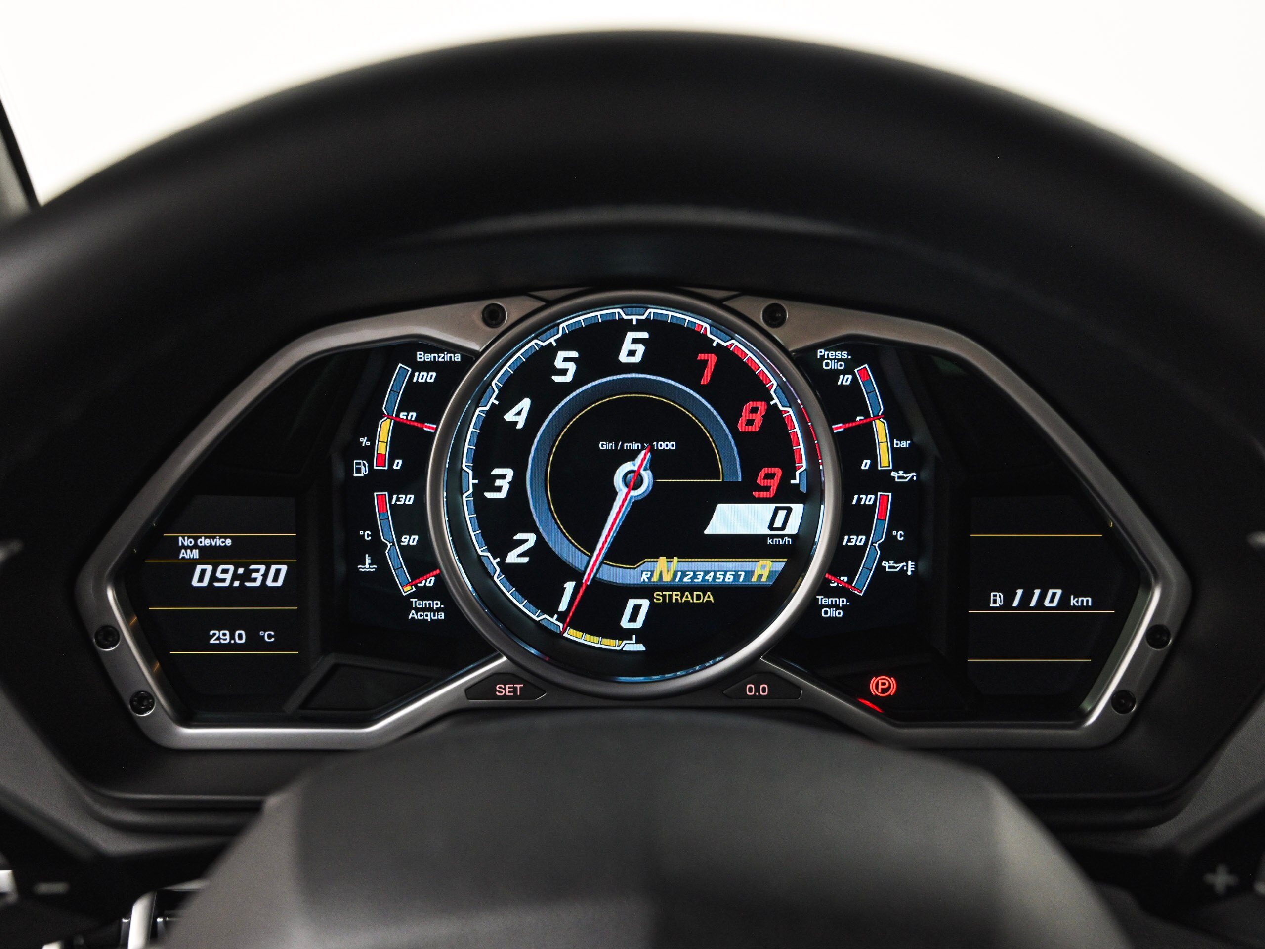 2013 Lamborghini Aventador LP700-4 — Photo 7 / 31