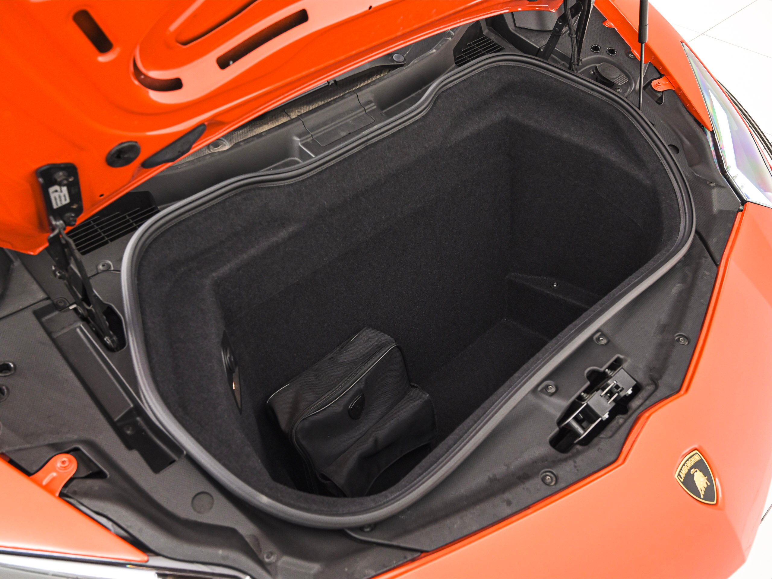 2013 Lamborghini Aventador LP700-4 — Photo 12 / 31