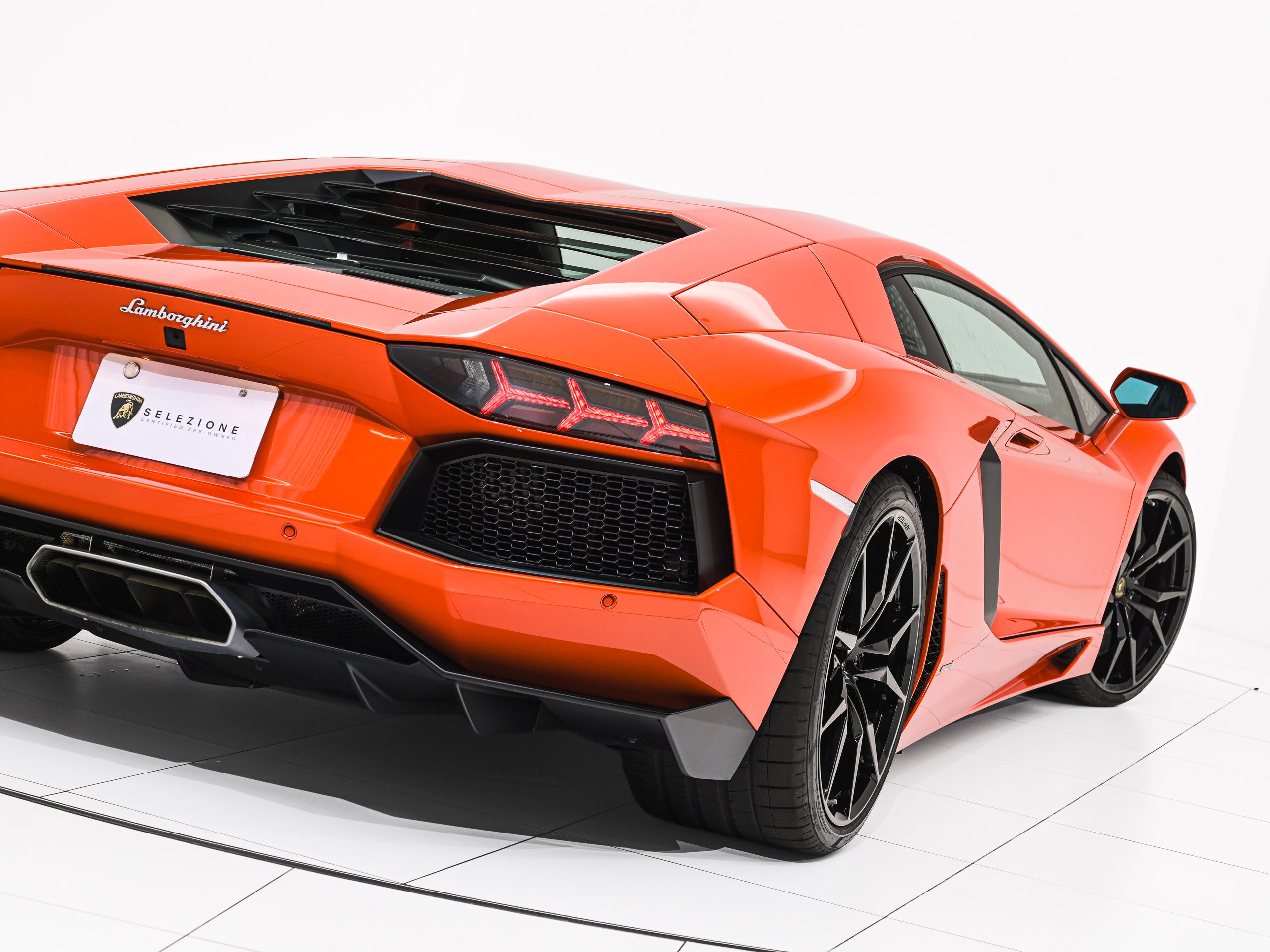 2013 Lamborghini Aventador LP700-4 — Photo 28 / 31