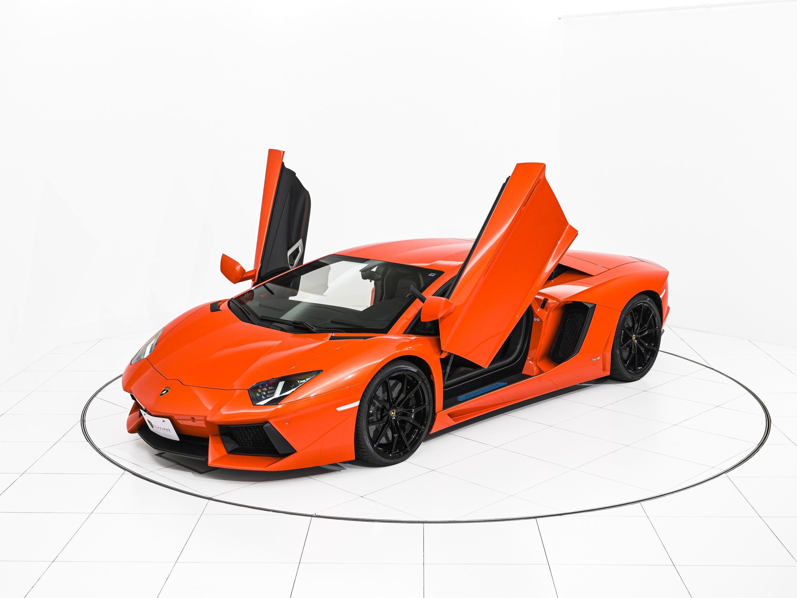 2013 Lamborghini Aventador LP700-4 — Photo 29 / 31