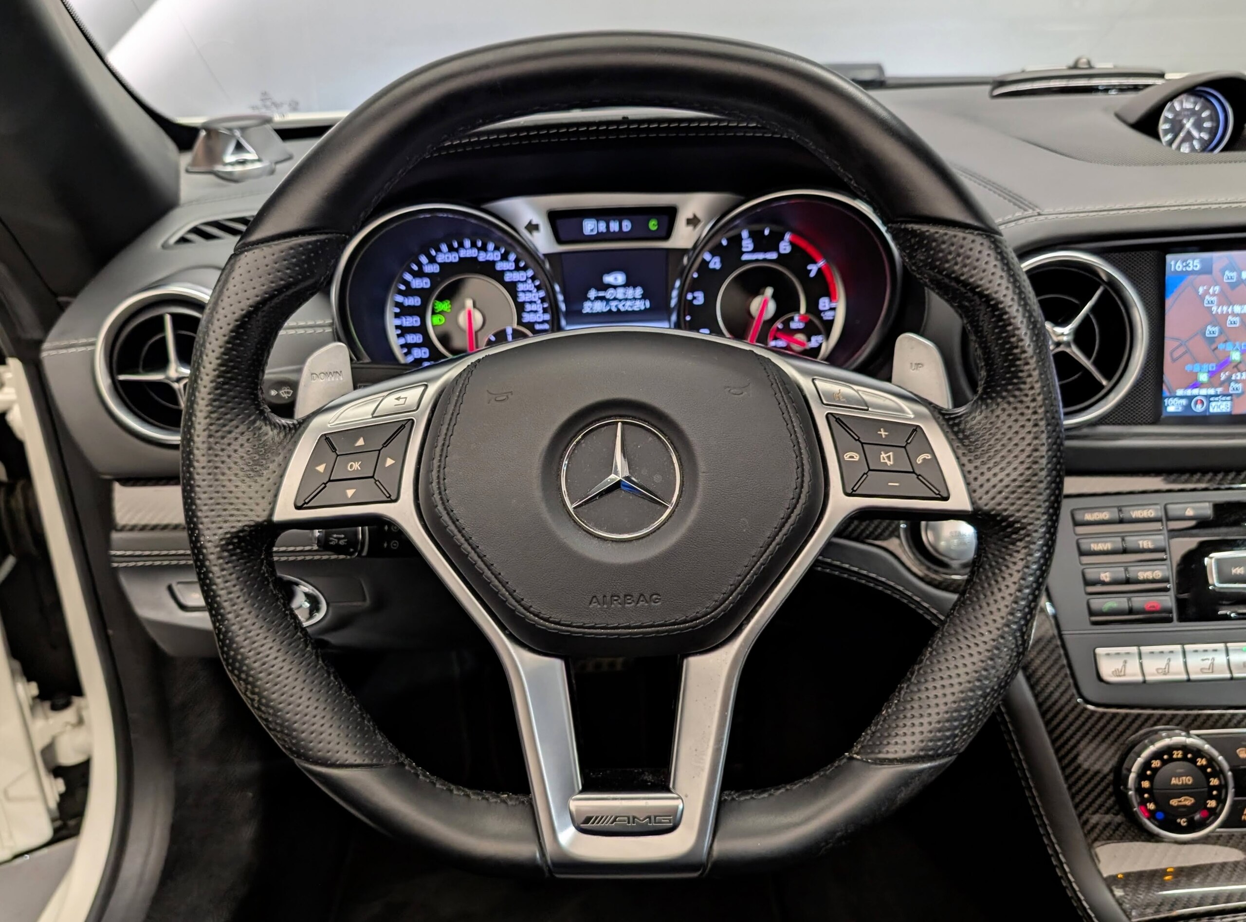 2013 Mercedes Benz SL65 AMG — Photo 9 / 37