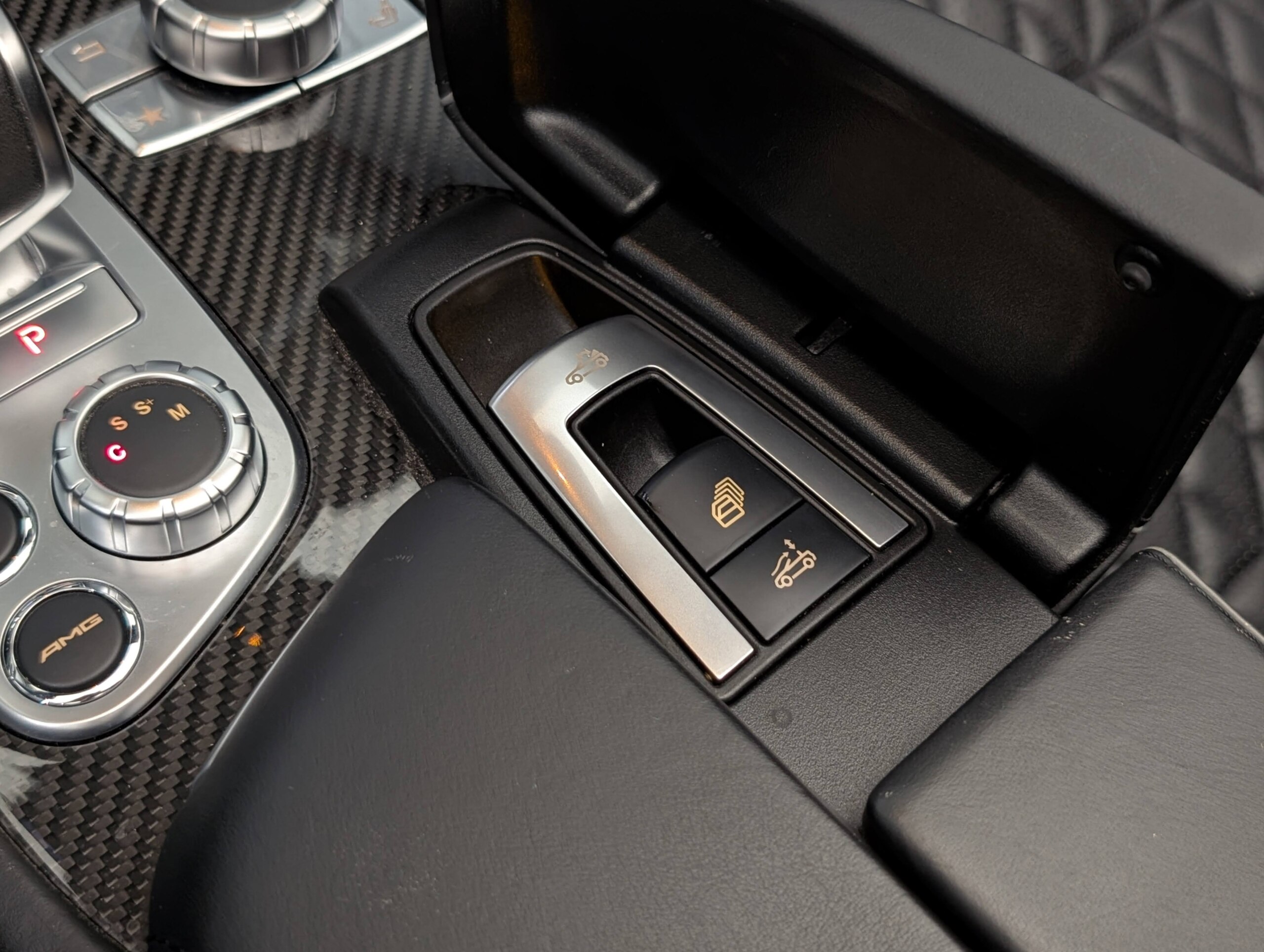 2013 Mercedes Benz SL65 AMG — Photo 29 / 37