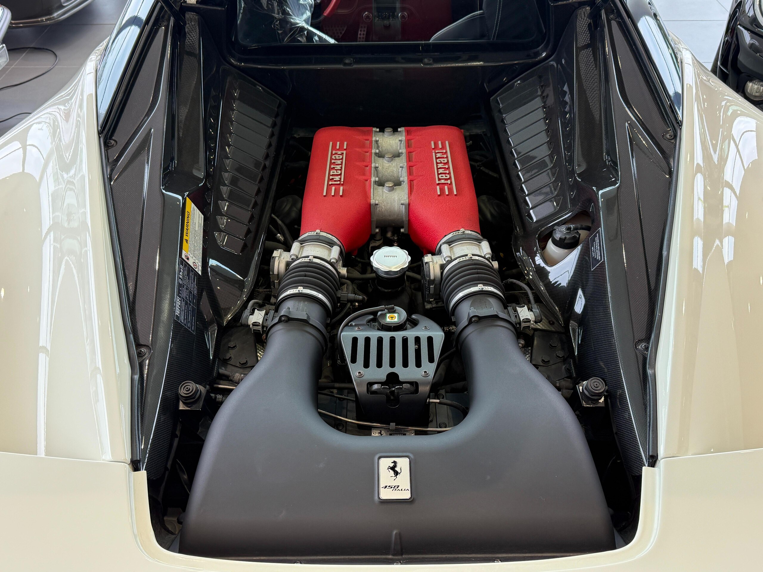 2014 Ferrari 458 Italia F1 DCT — Photo 25 / 43