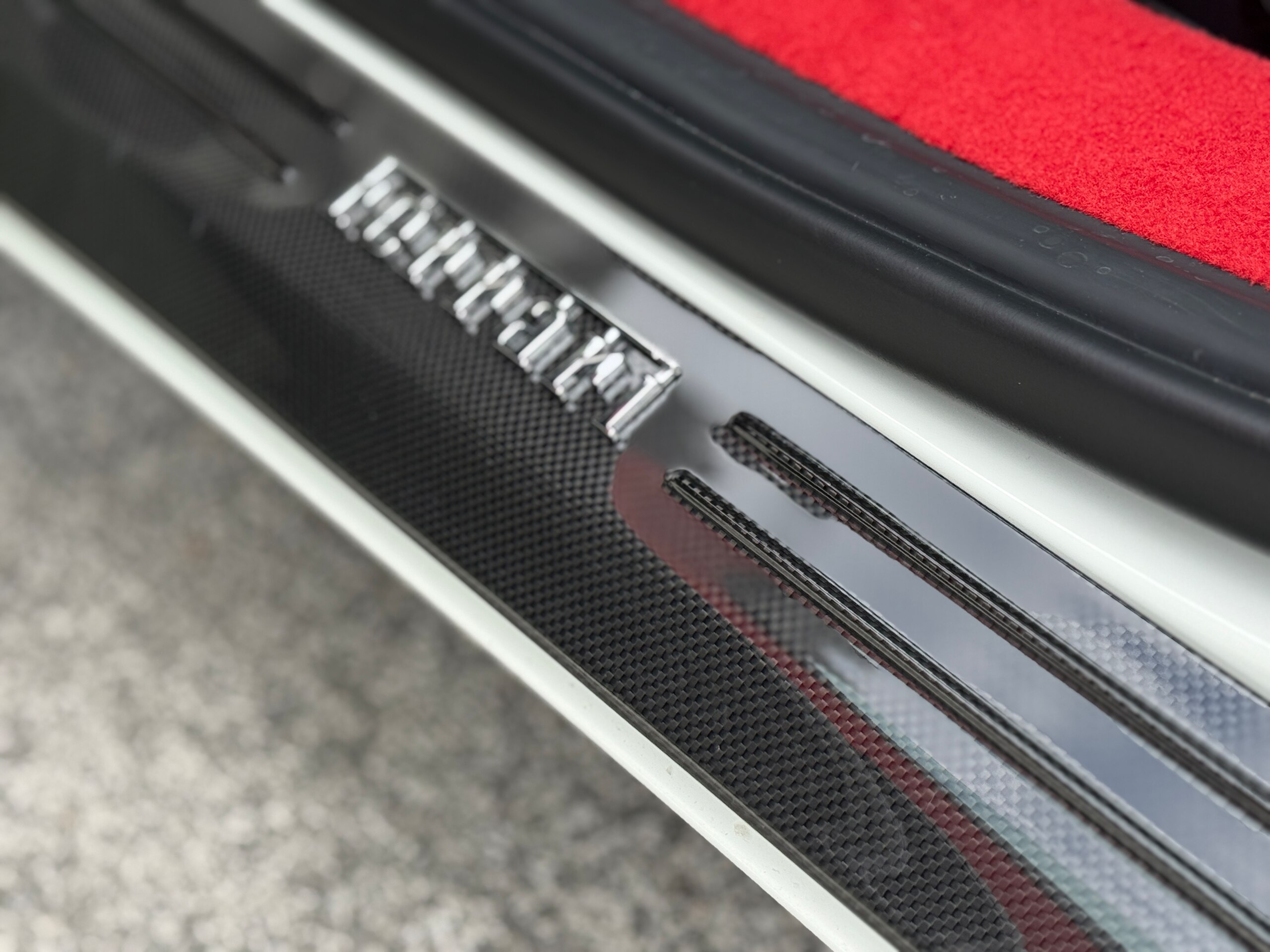 2014 Ferrari 458 Italia F1 DCT — Photo 31 / 43