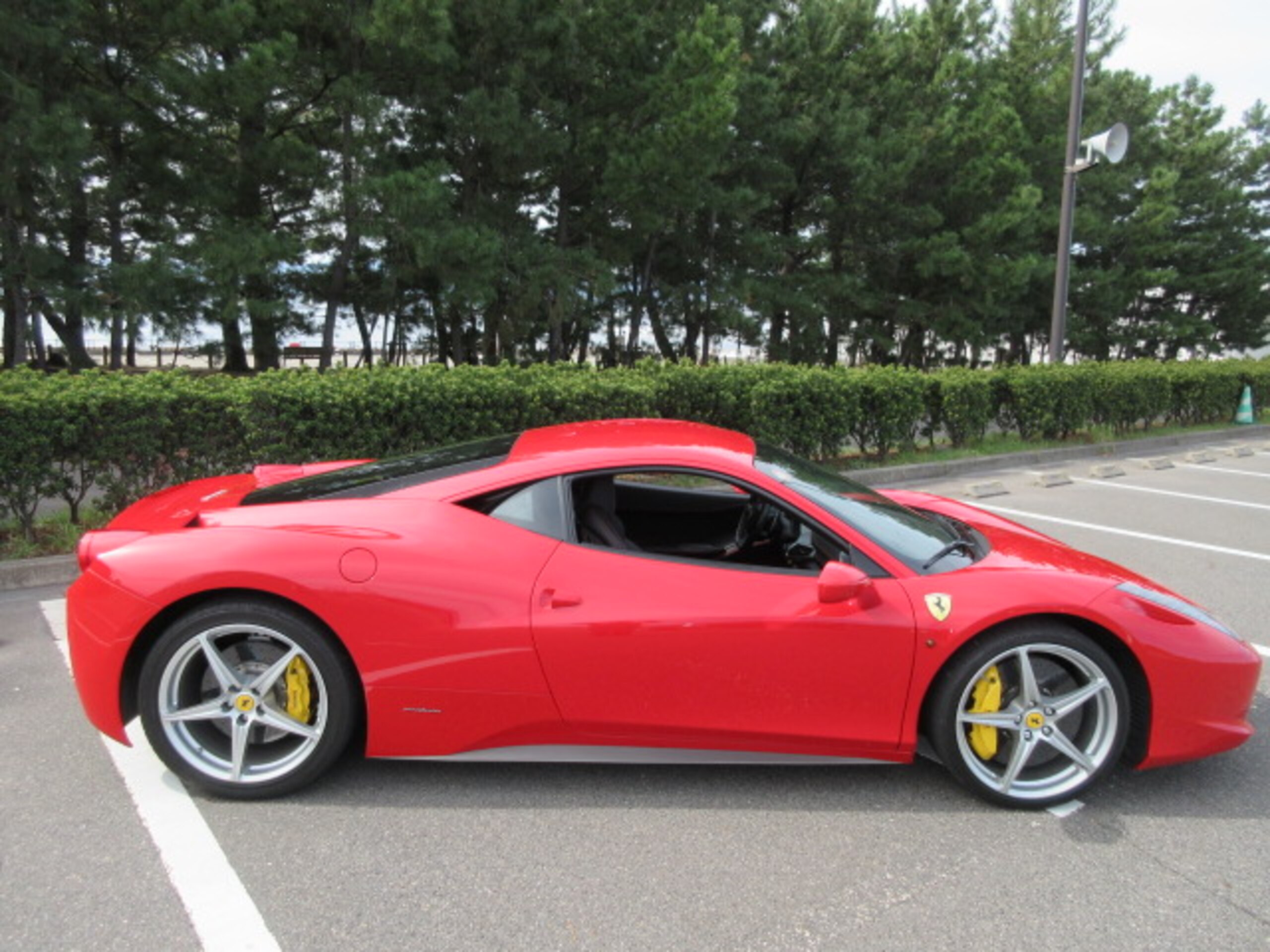 2014 Ferrari 458 Italia F1 DCT — Photo 14 / 53