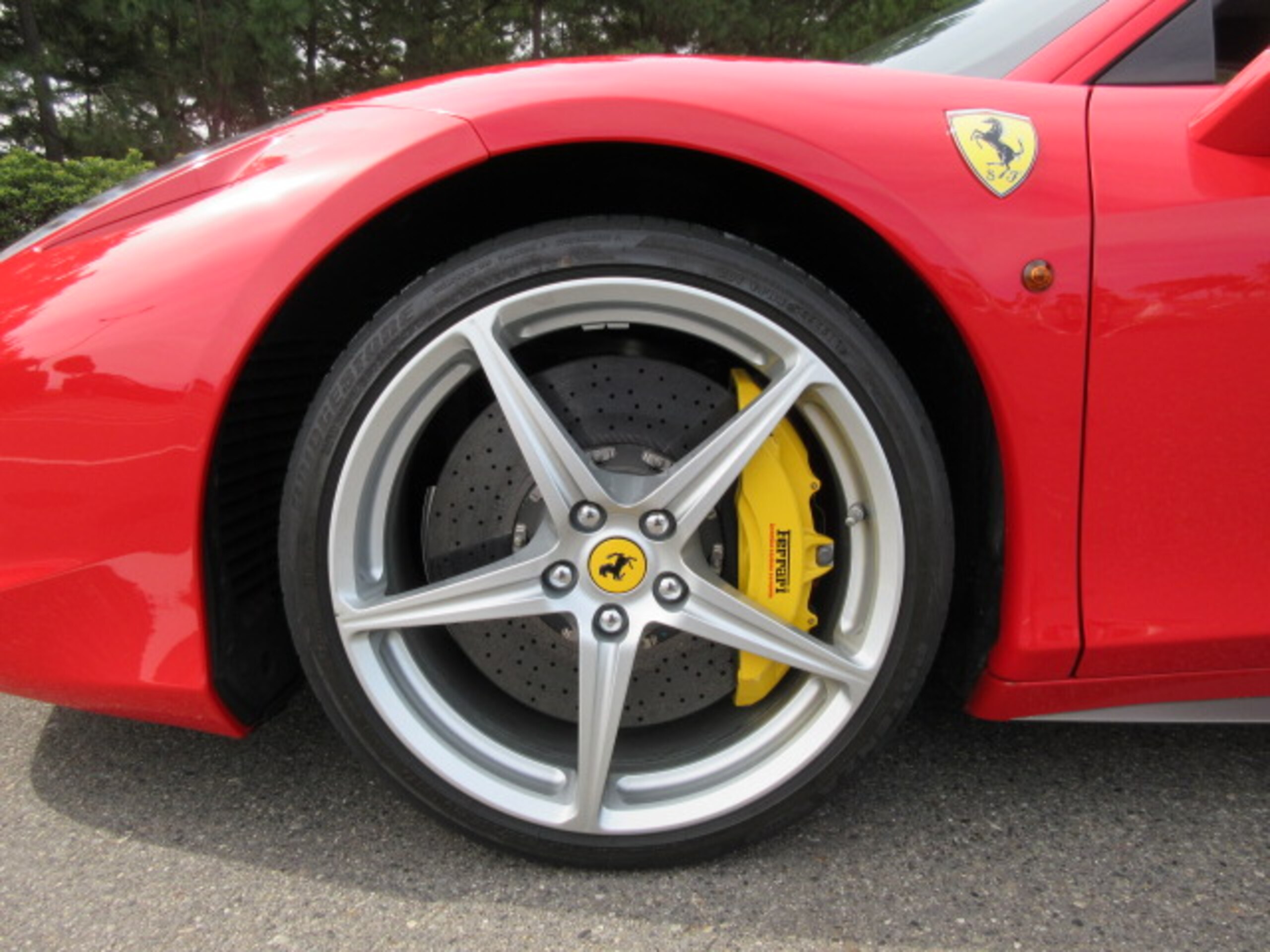 2014 Ferrari 458 Italia F1 DCT — Photo 21 / 53