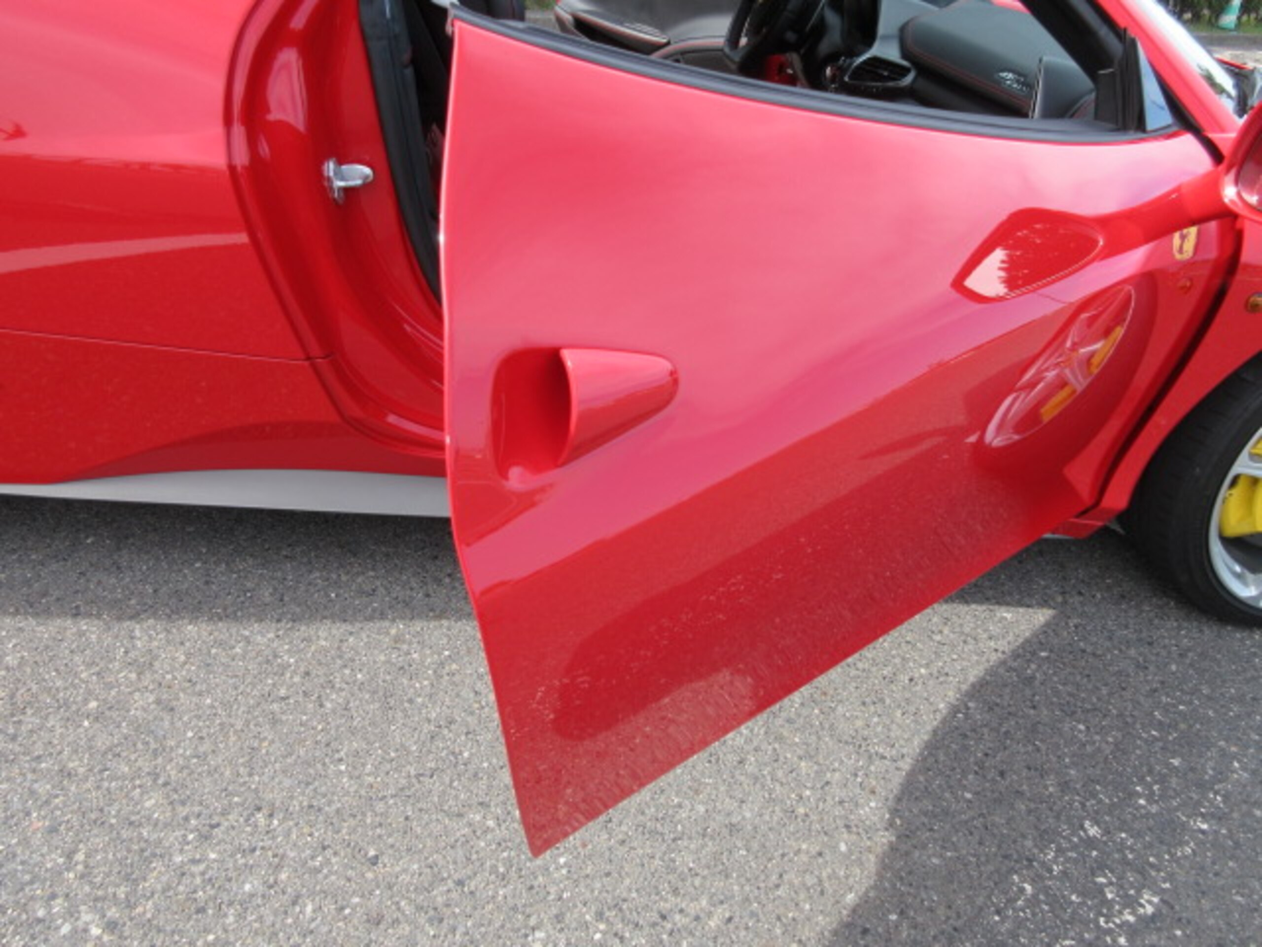 2014 Ferrari 458 Italia F1 DCT — Photo 23 / 53