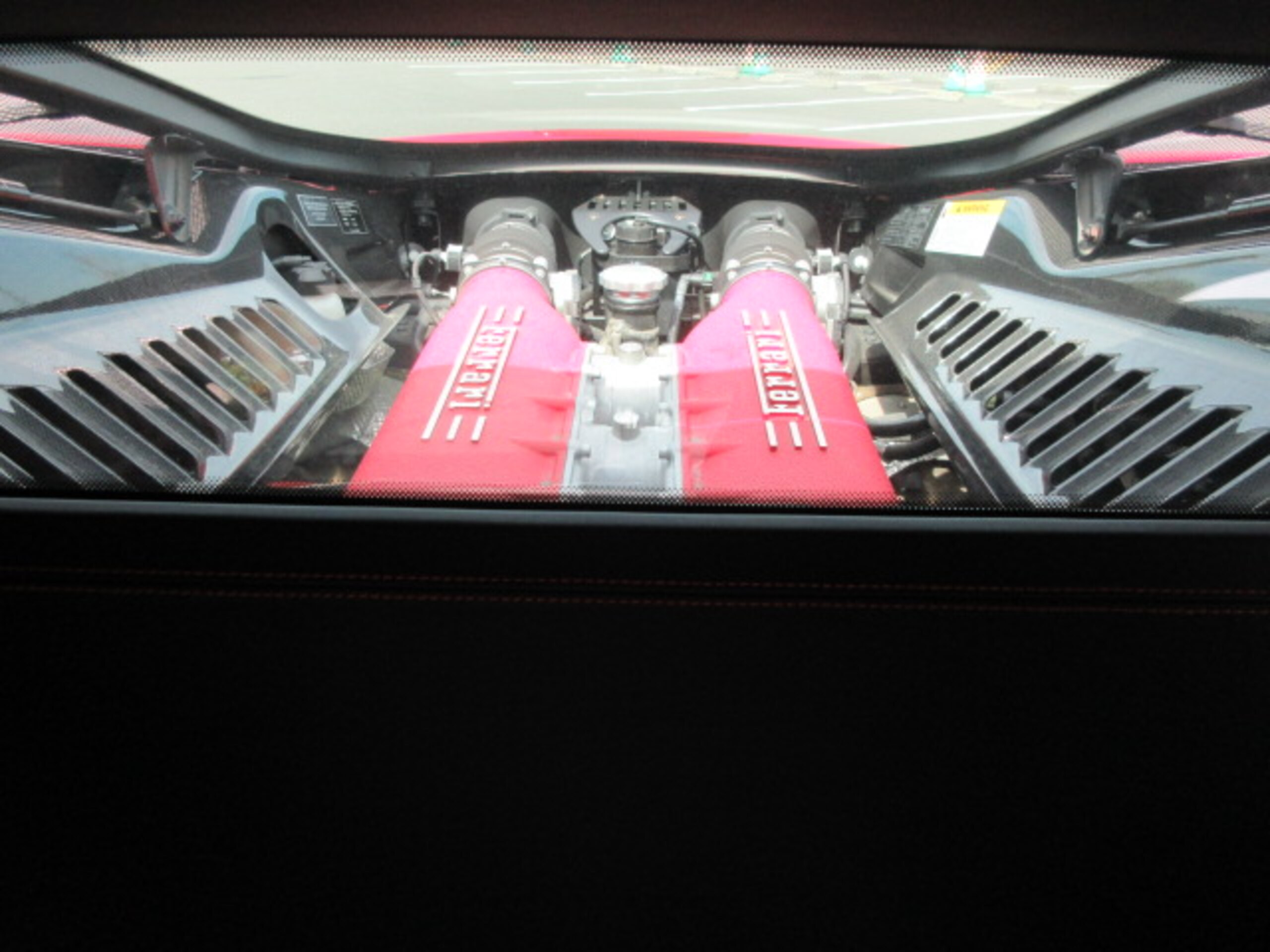 2014 Ferrari 458 Italia F1 DCT — Photo 46 / 53