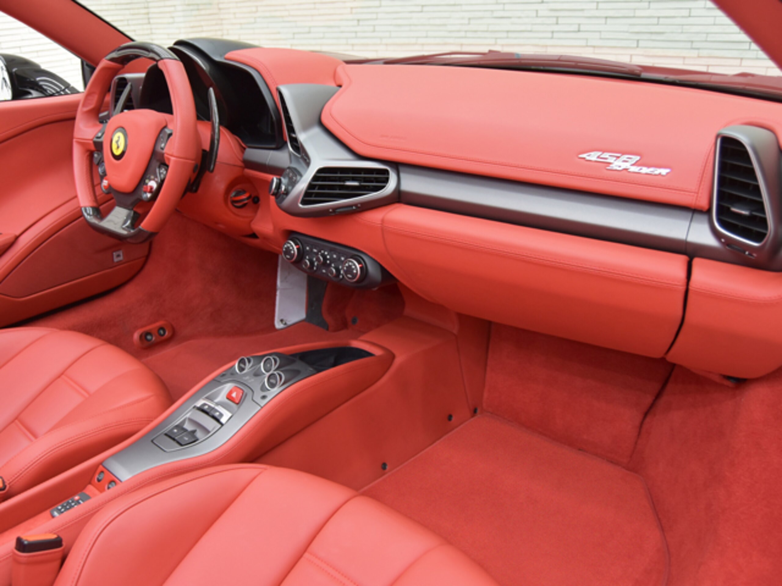 2014 Ferrari 458 Spider — Photo 8 / 28