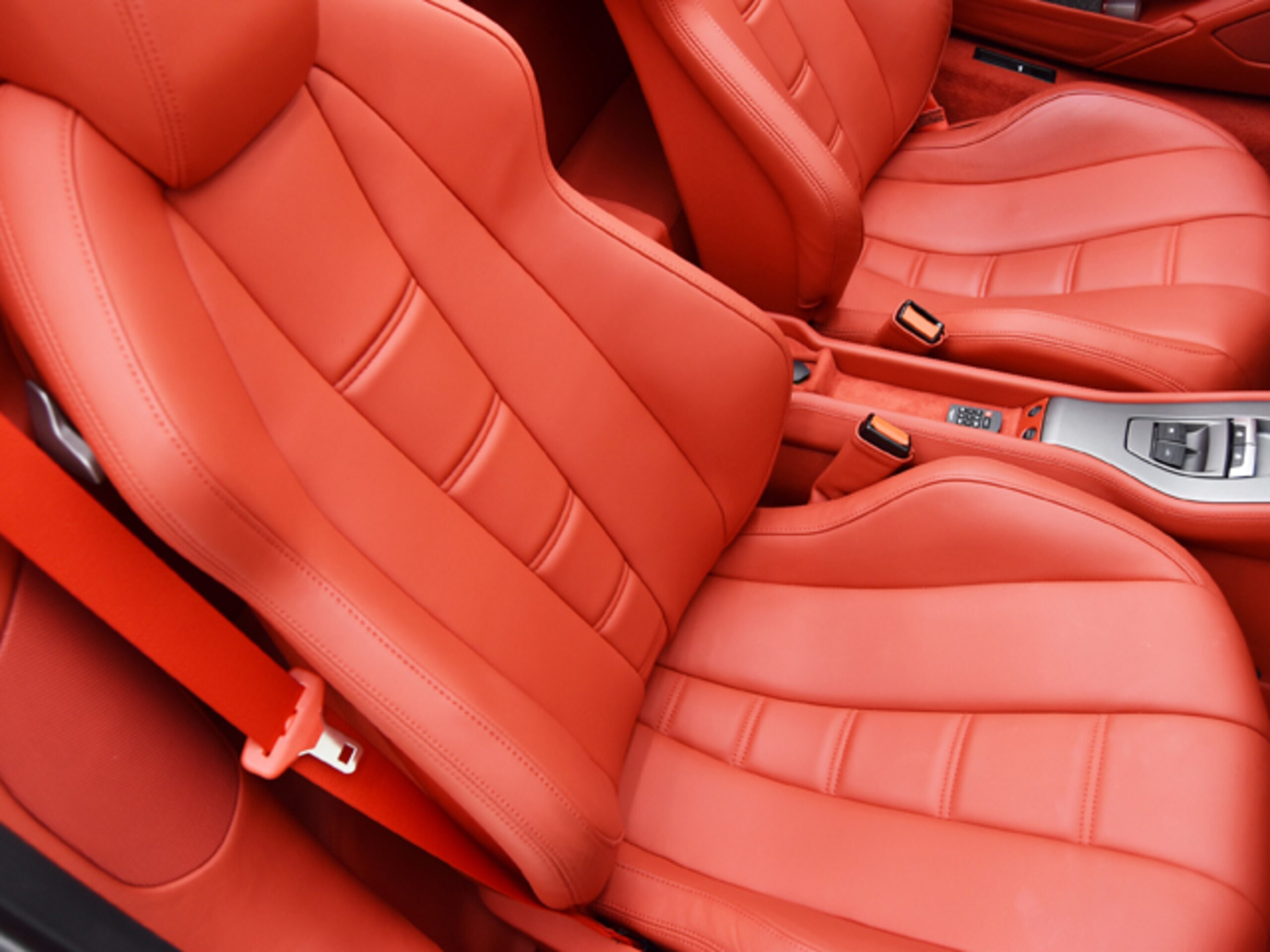 2014 Ferrari 458 Spider — Photo 13 / 28