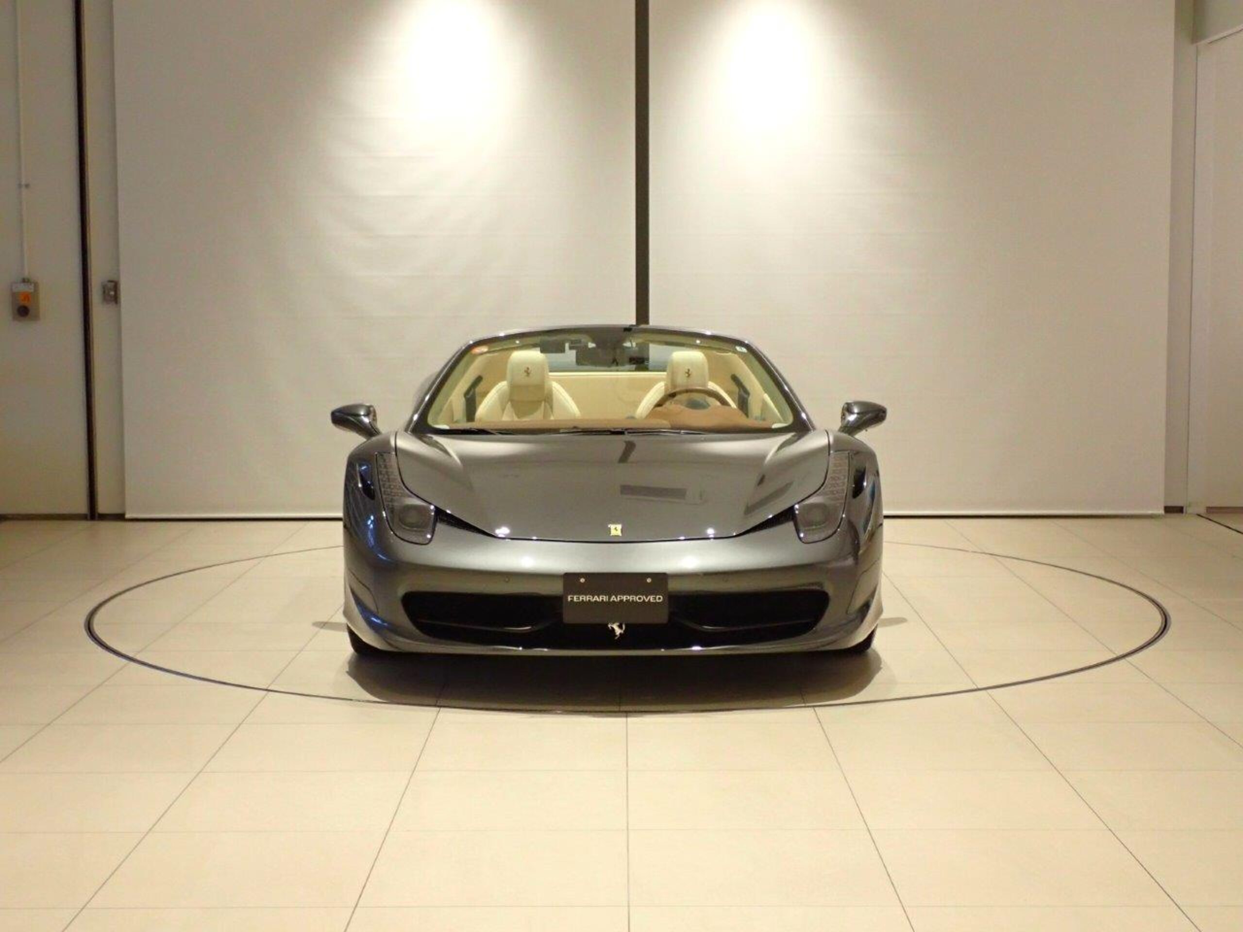 2014 Ferrari 458 Spider Grigio Silverstone Exterior for sale in Japan