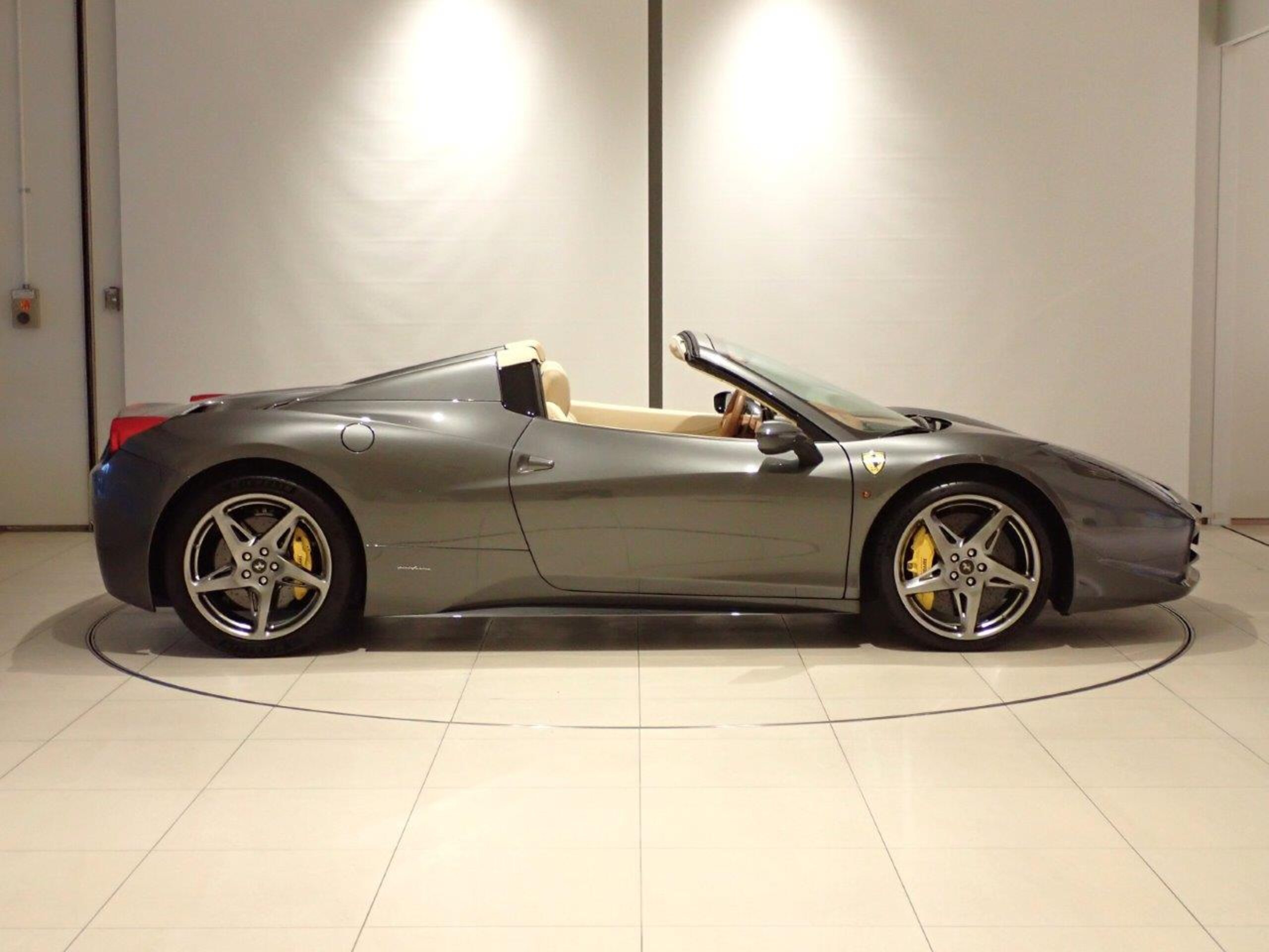 2014 Ferrari 458 Spider — Photo 11 / 24