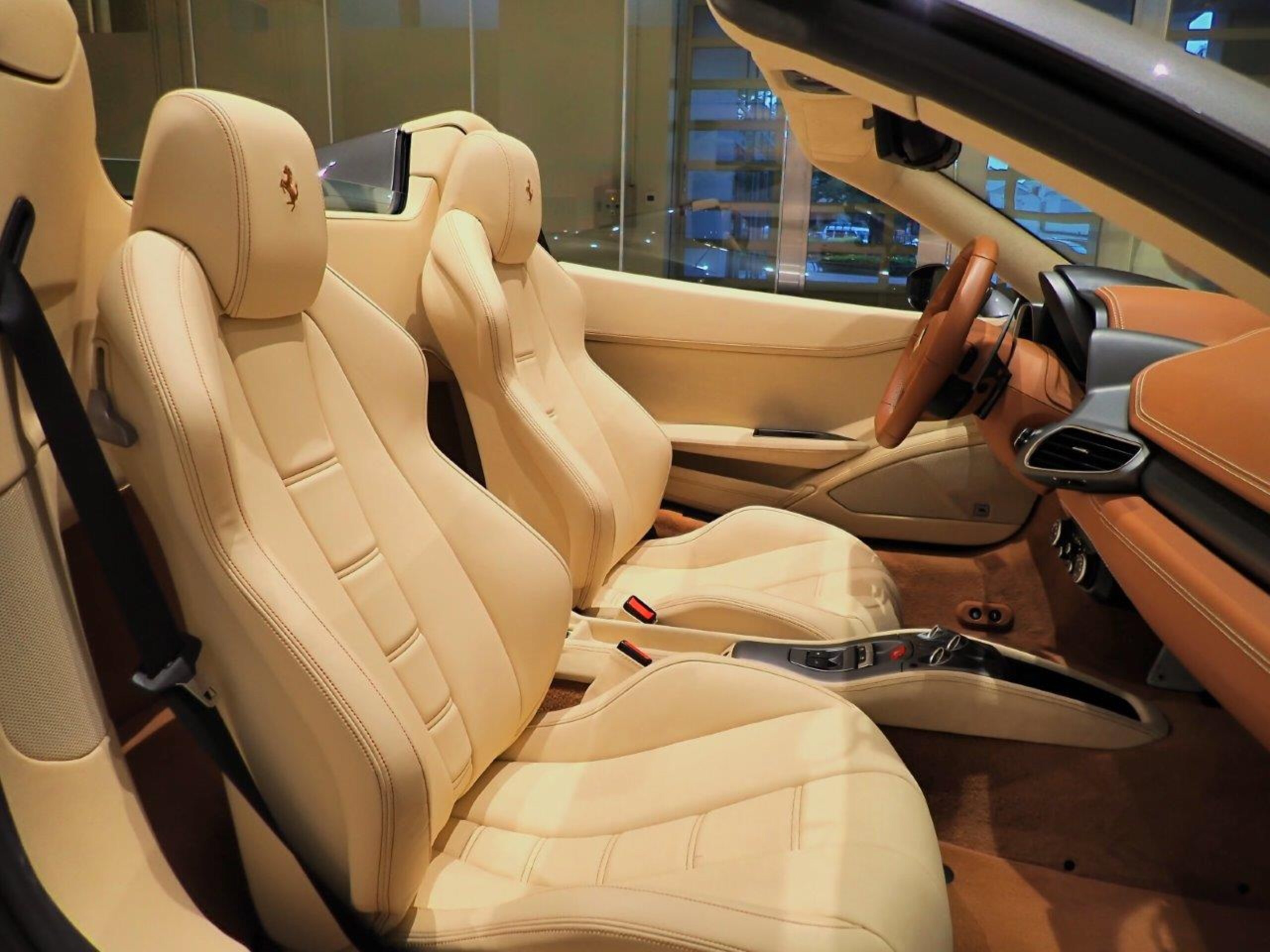 2014 Ferrari 458 Spider — Photo 16 / 24