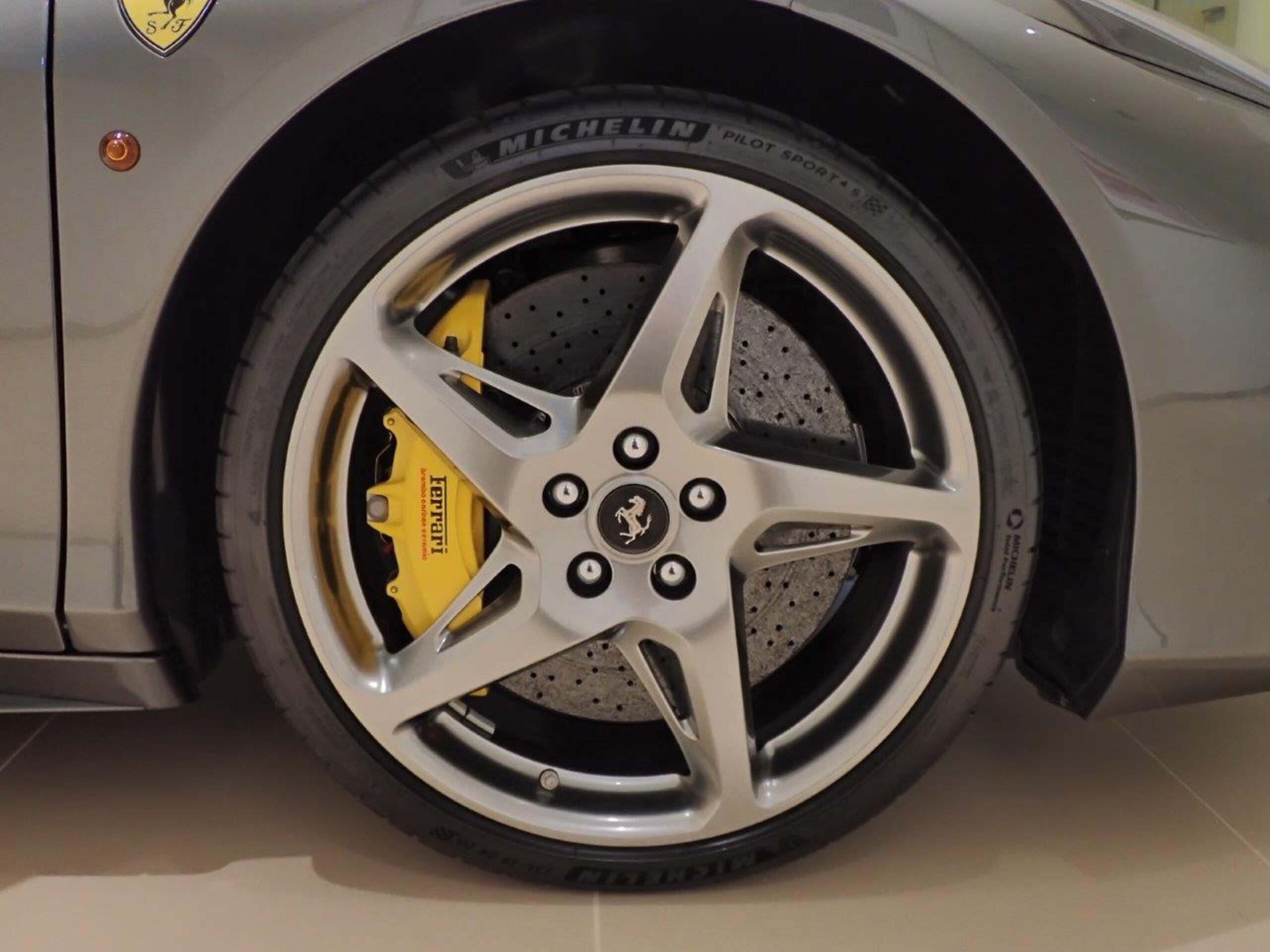 2014 Ferrari 458 Spider — Photo 18 / 24