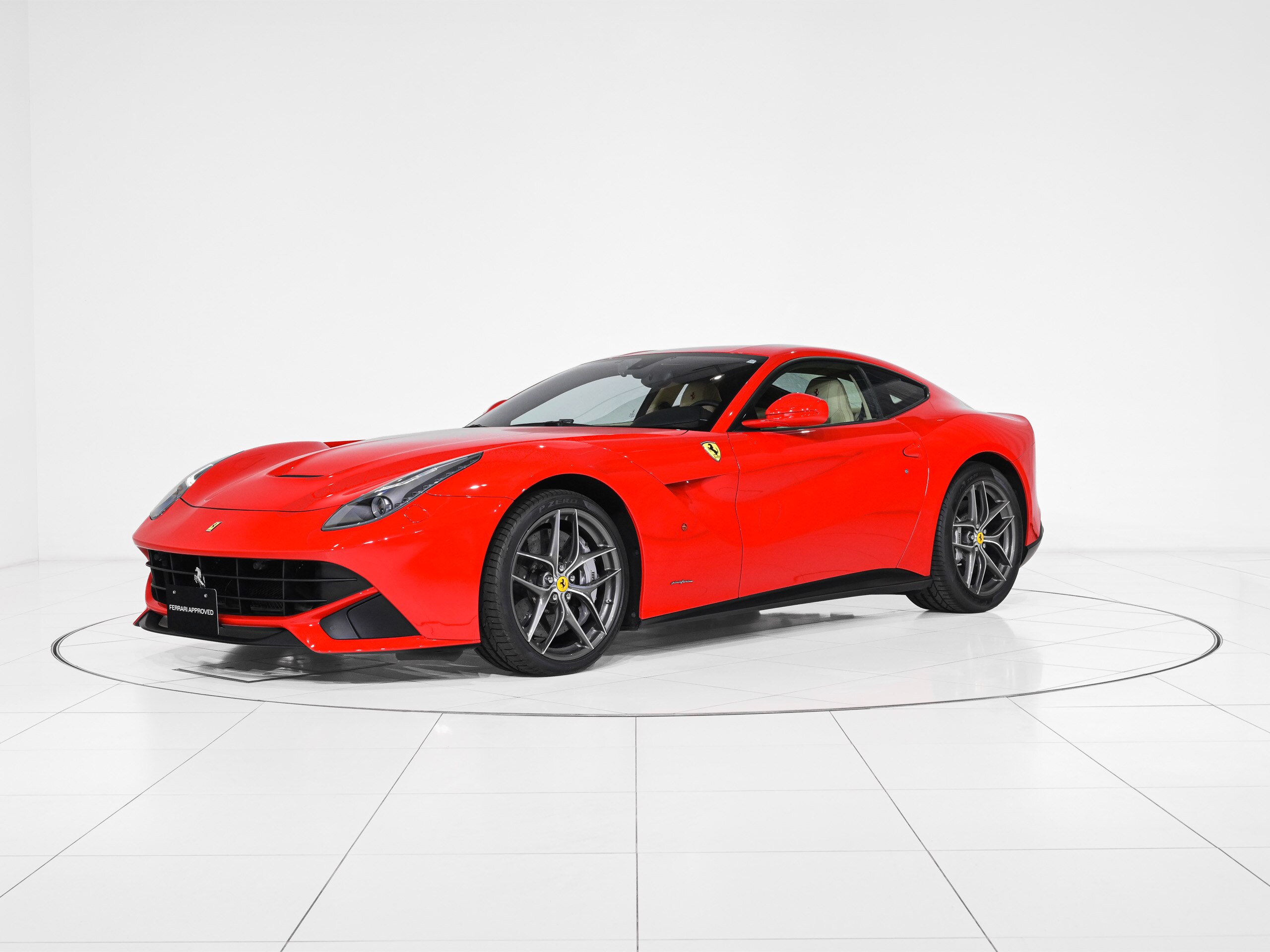 2014 Ferrari F12 Berlinetta — Photo 26 / 34