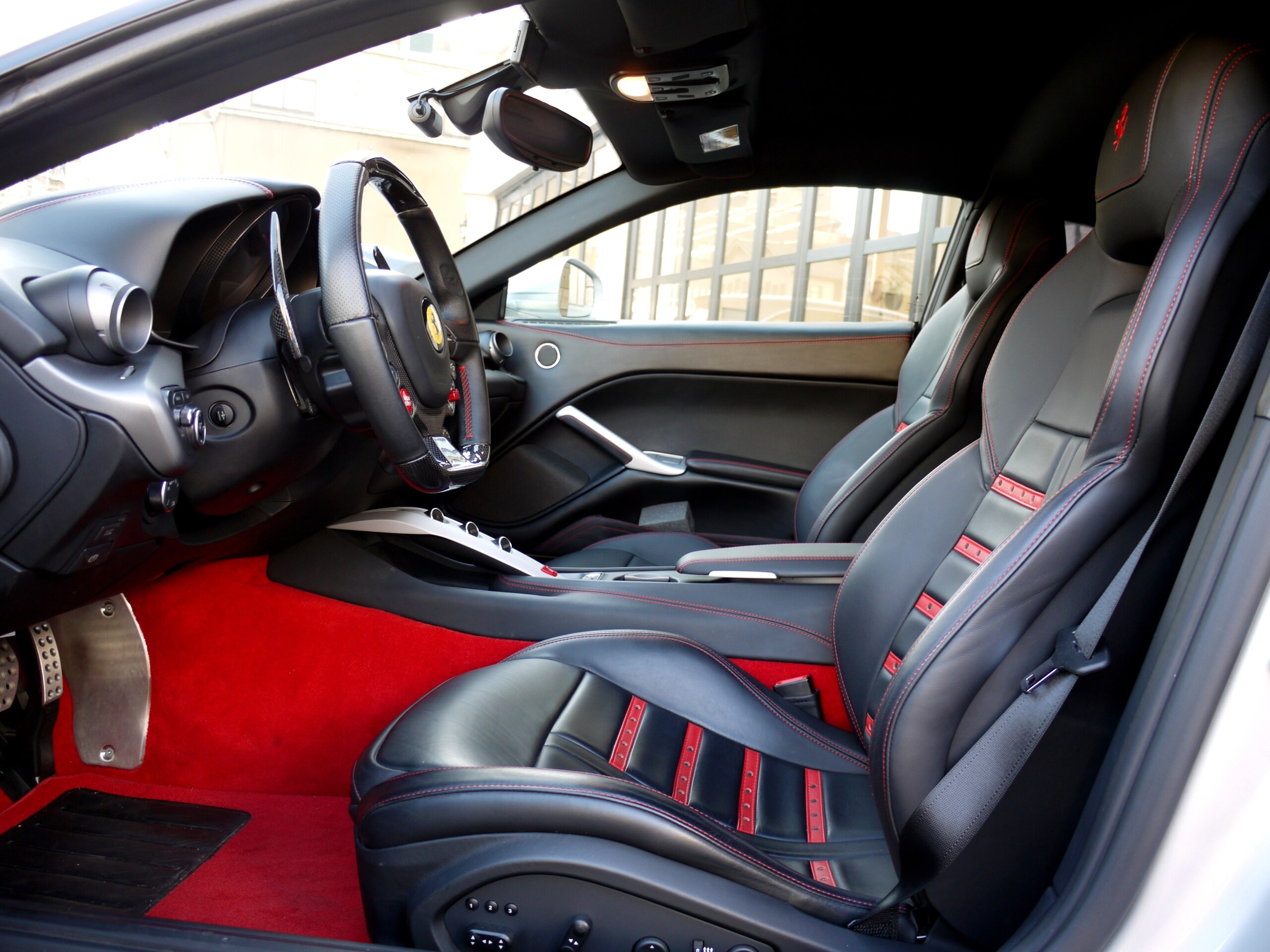 2014 Ferrari F12 Berlinetta — Photo 7 / 10