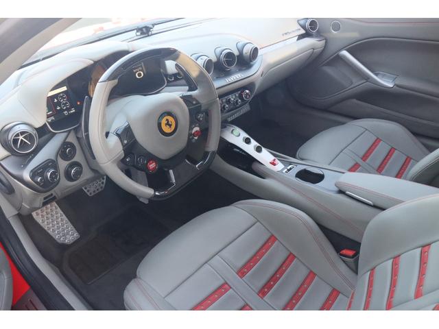 2014 Ferrari F12 Berlinetta — Photo 8 / 23