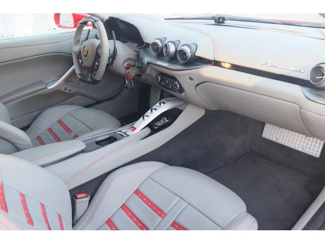 2014 Ferrari F12 Berlinetta — Photo 17 / 23