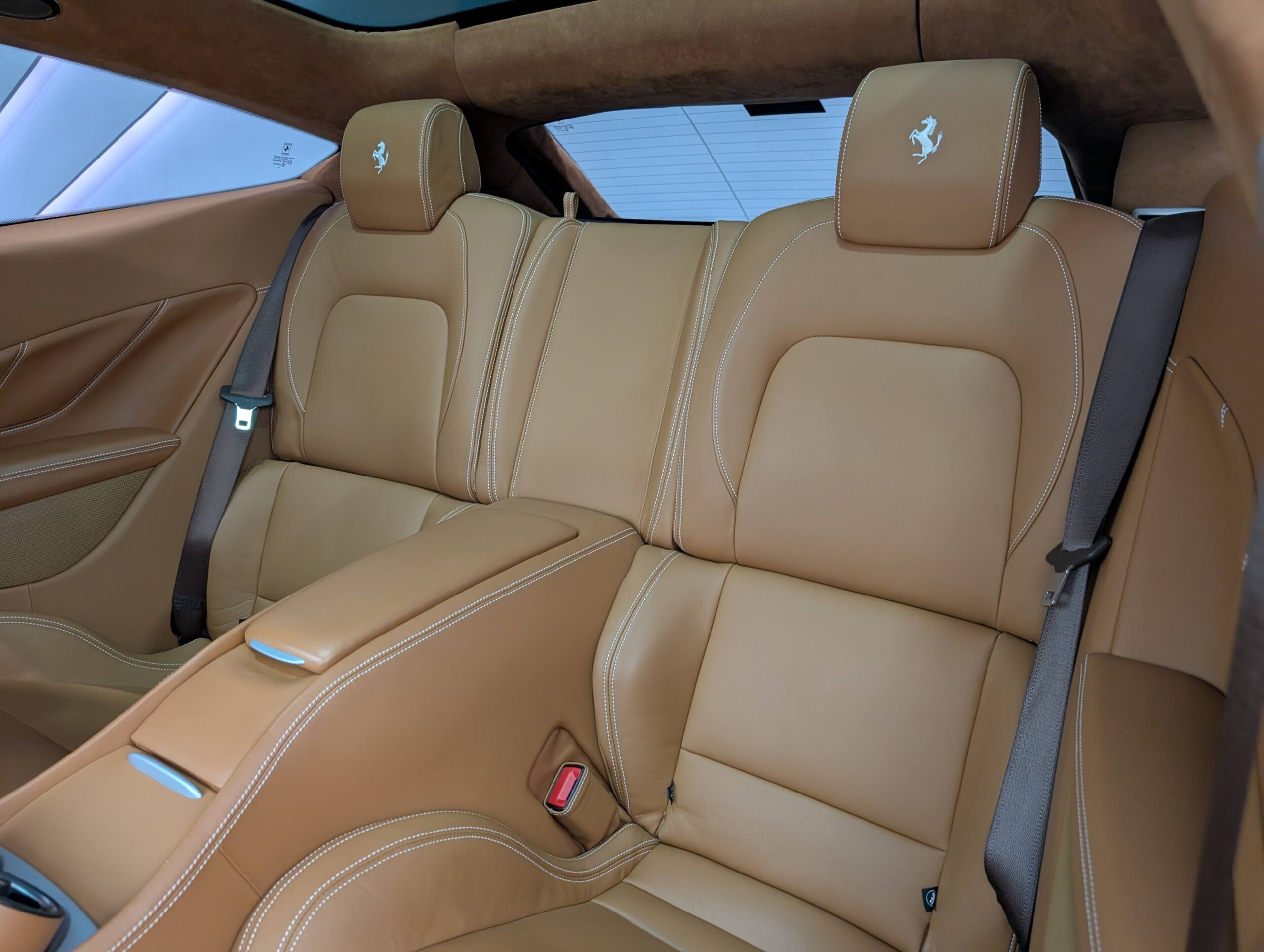 2014 Ferrari FF — Photo 9 / 38