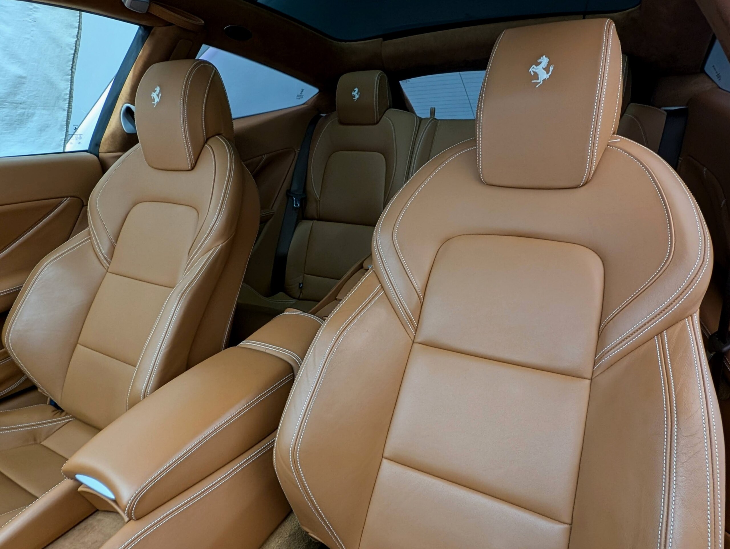 2014 Ferrari FF — Photo 16 / 38