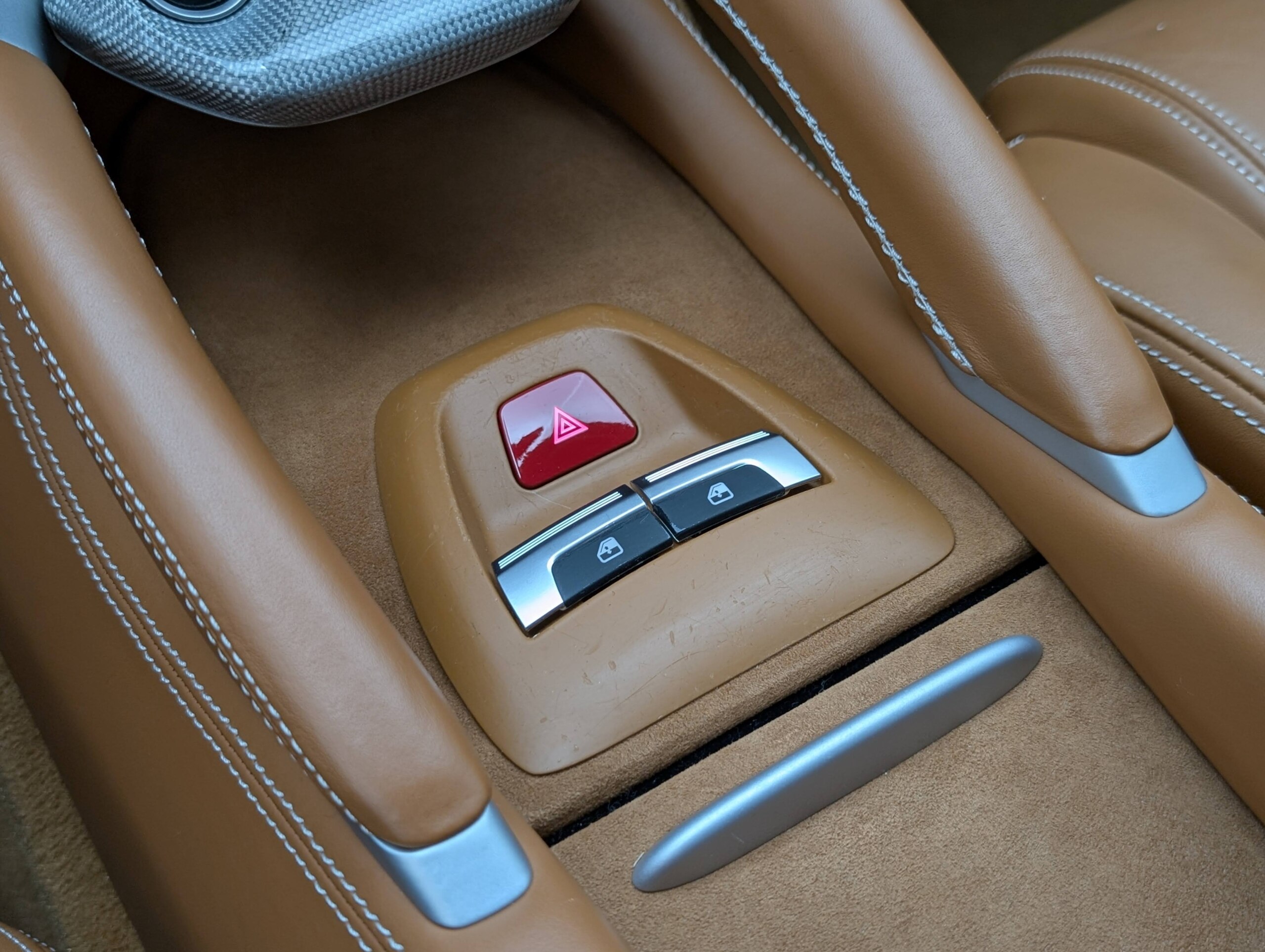 2014 Ferrari FF — Photo 24 / 38