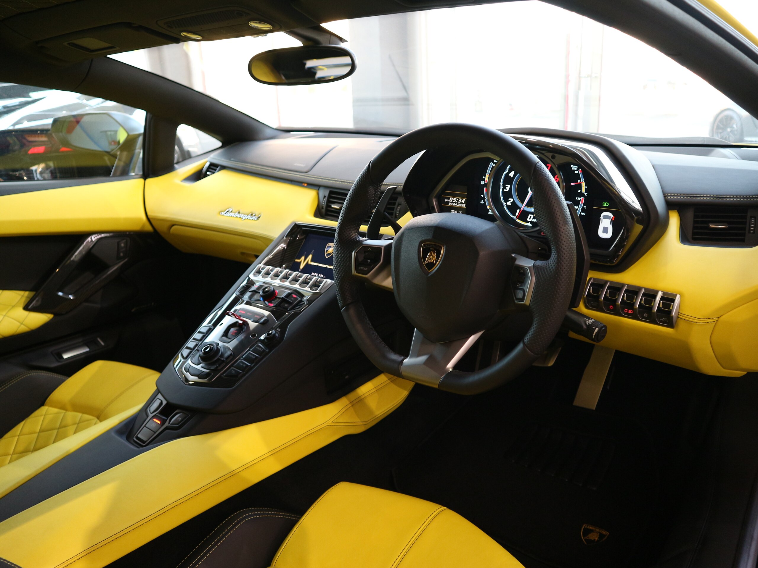 2014 Lamborghini Aventador LP720-4 — Photo 10 / 33