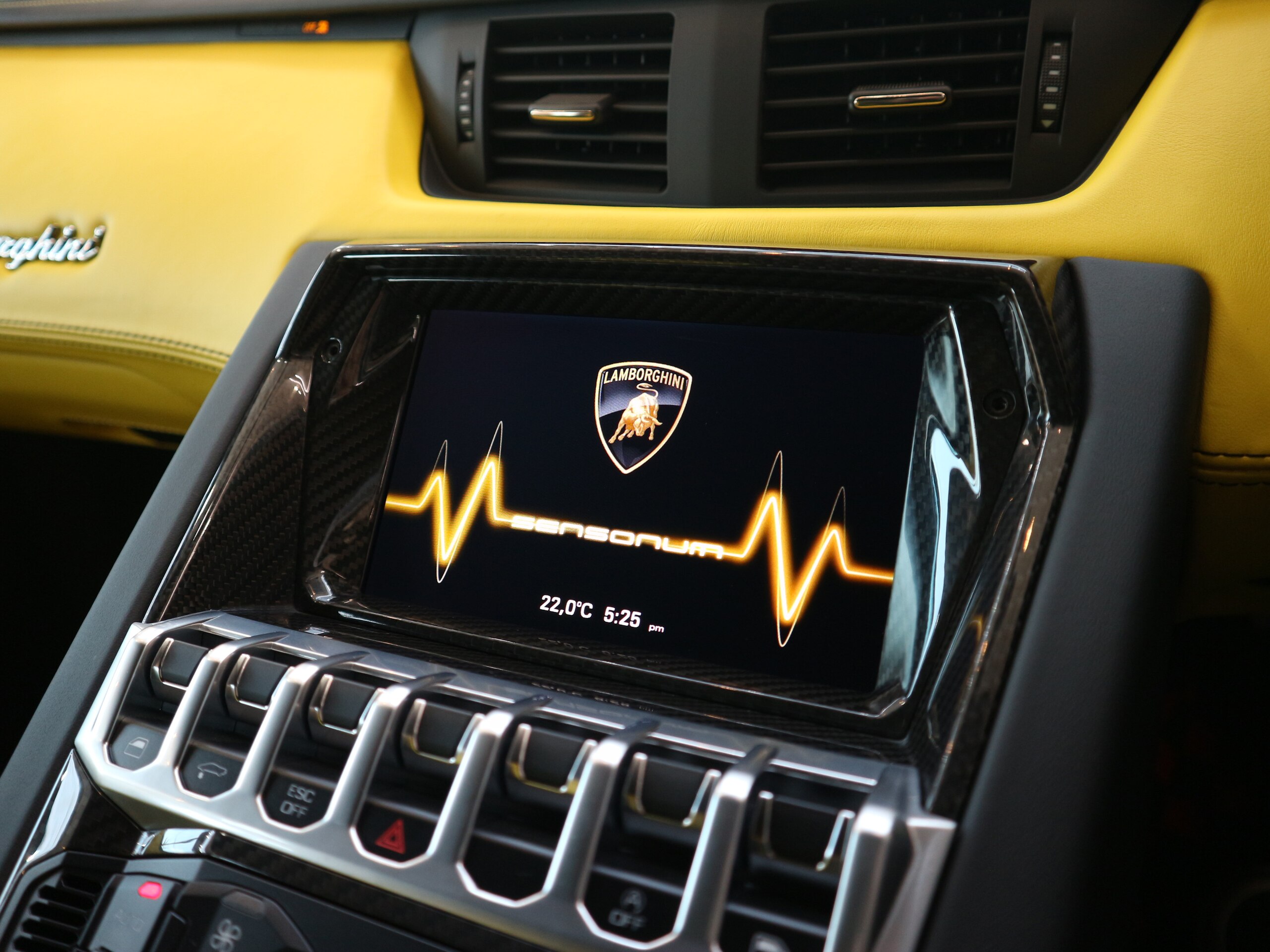 2014 Lamborghini Aventador LP720-4 — Photo 14 / 33
