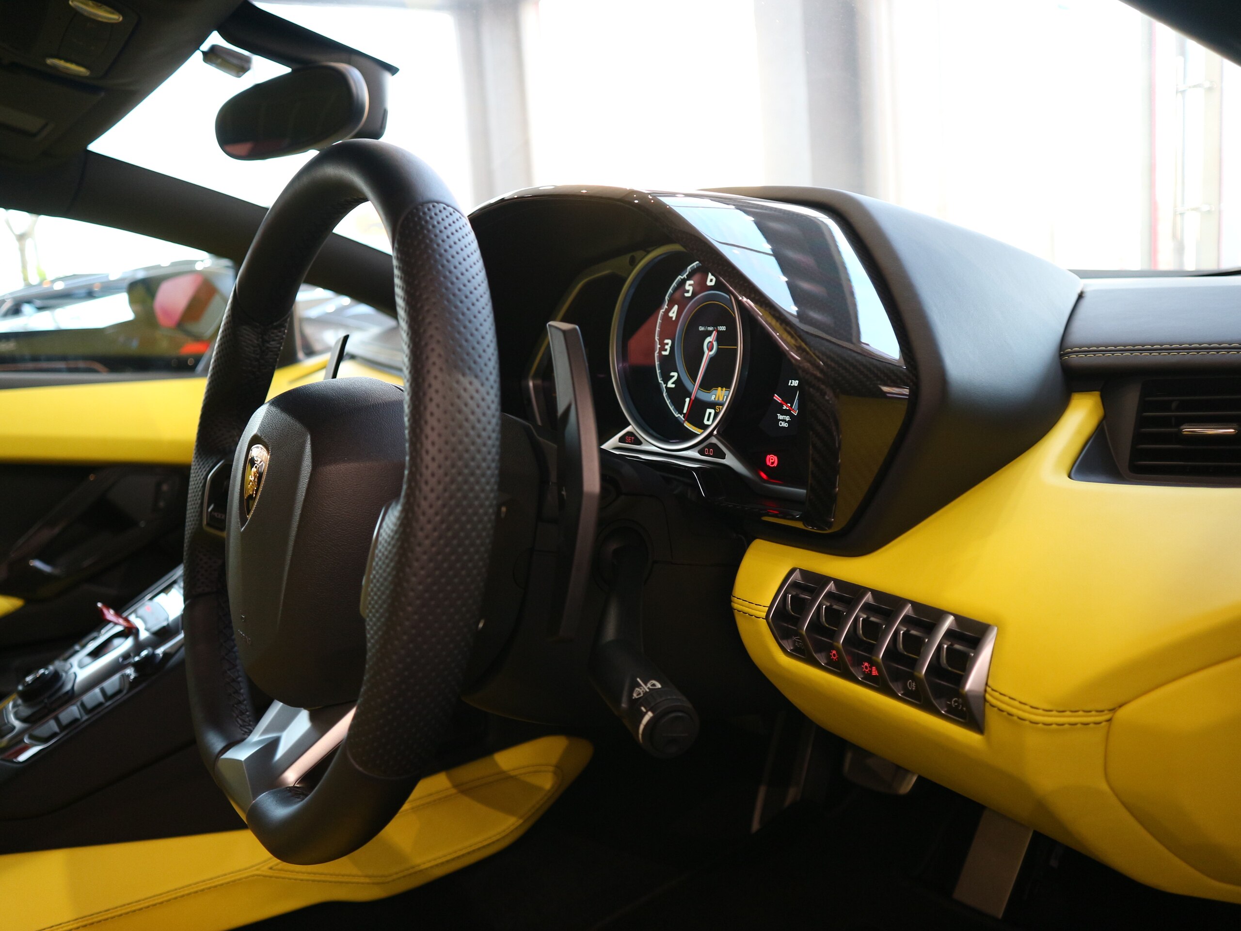 2014 Lamborghini Aventador LP720-4 — Photo 16 / 33