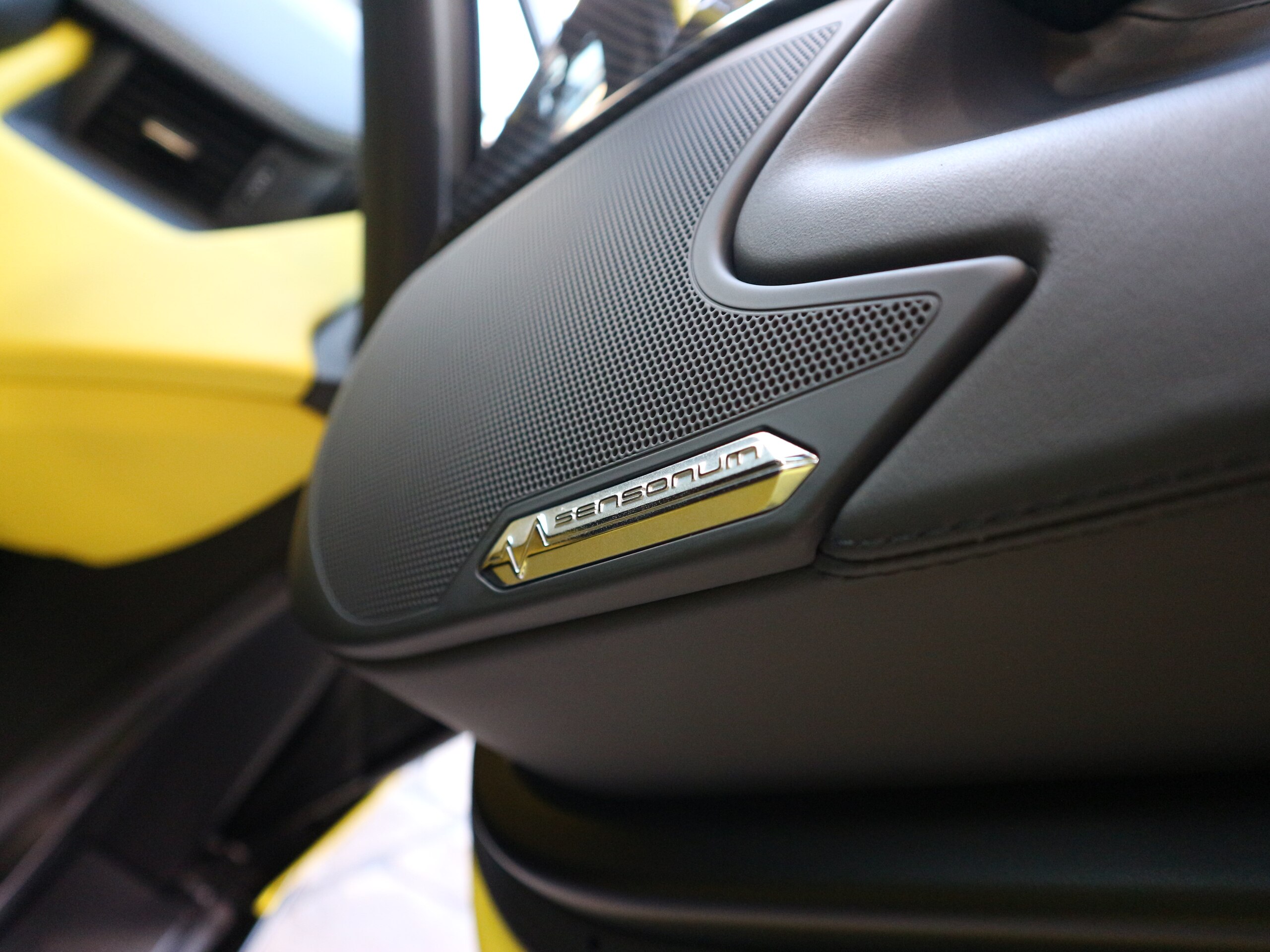 2014 Lamborghini Aventador LP720-4 — Photo 18 / 33