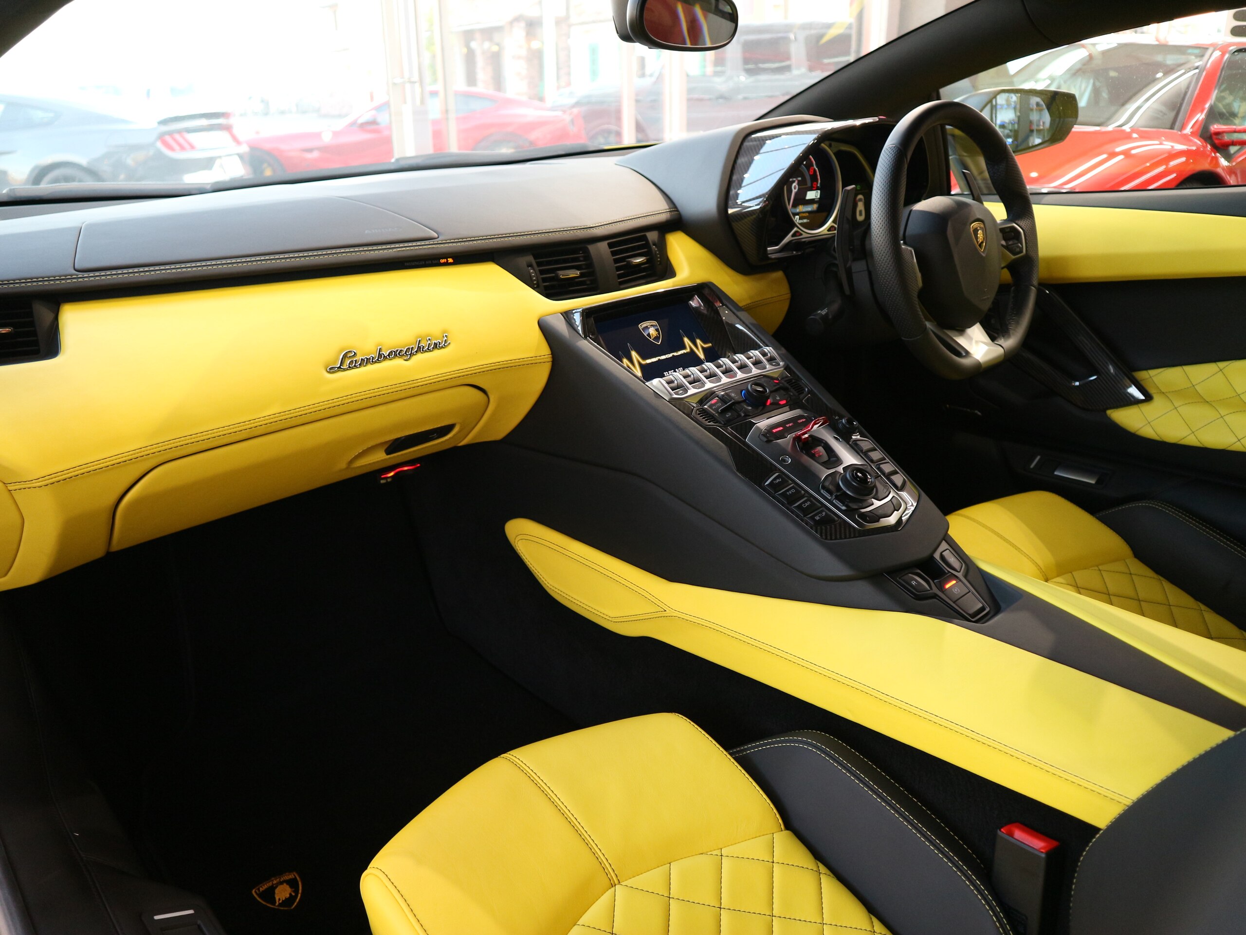 2014 Lamborghini Aventador LP720-4 — Photo 19 / 33