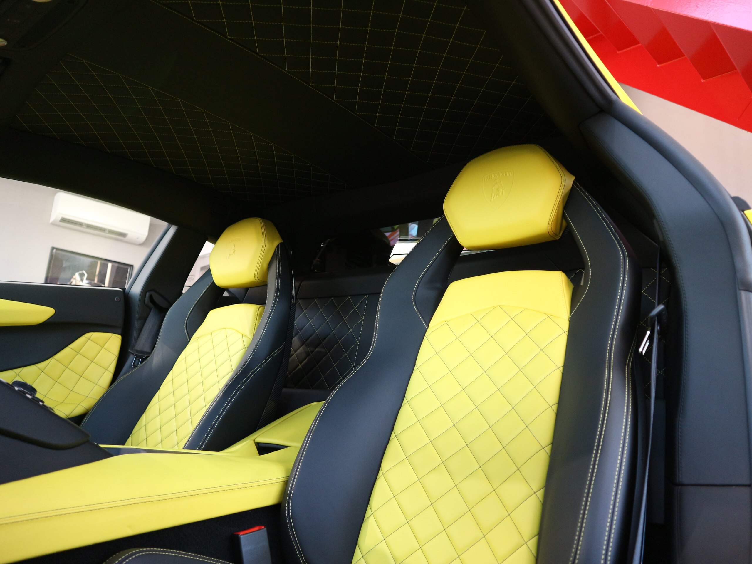 2014 Lamborghini Aventador LP720-4 — Photo 21 / 33