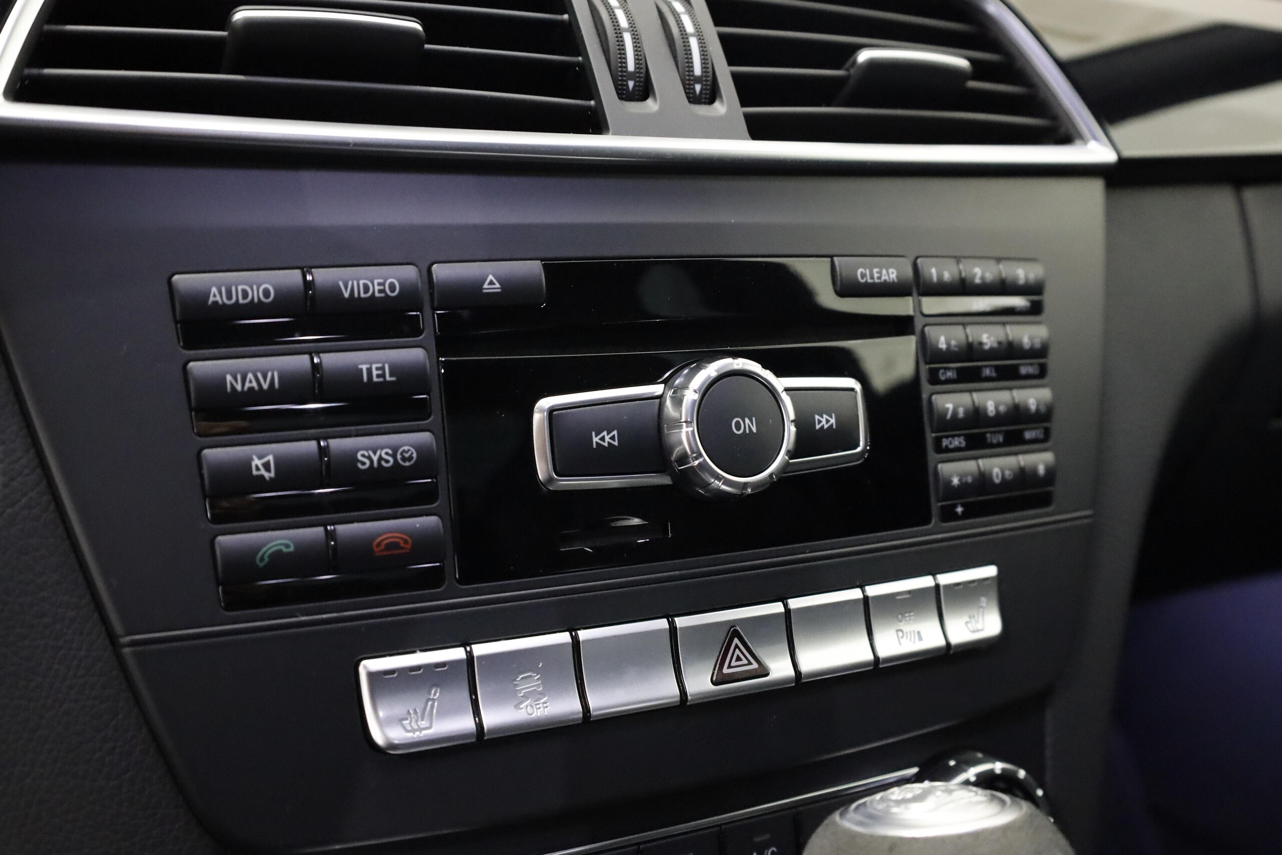 2014 Mercedes Benz C63 AMG — Photo 7 / 24