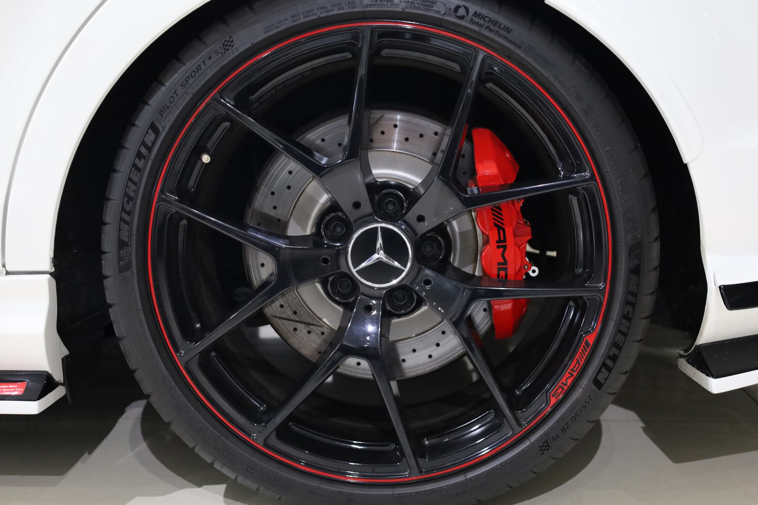 2014 Mercedes Benz C63 AMG — Photo 24 / 24
