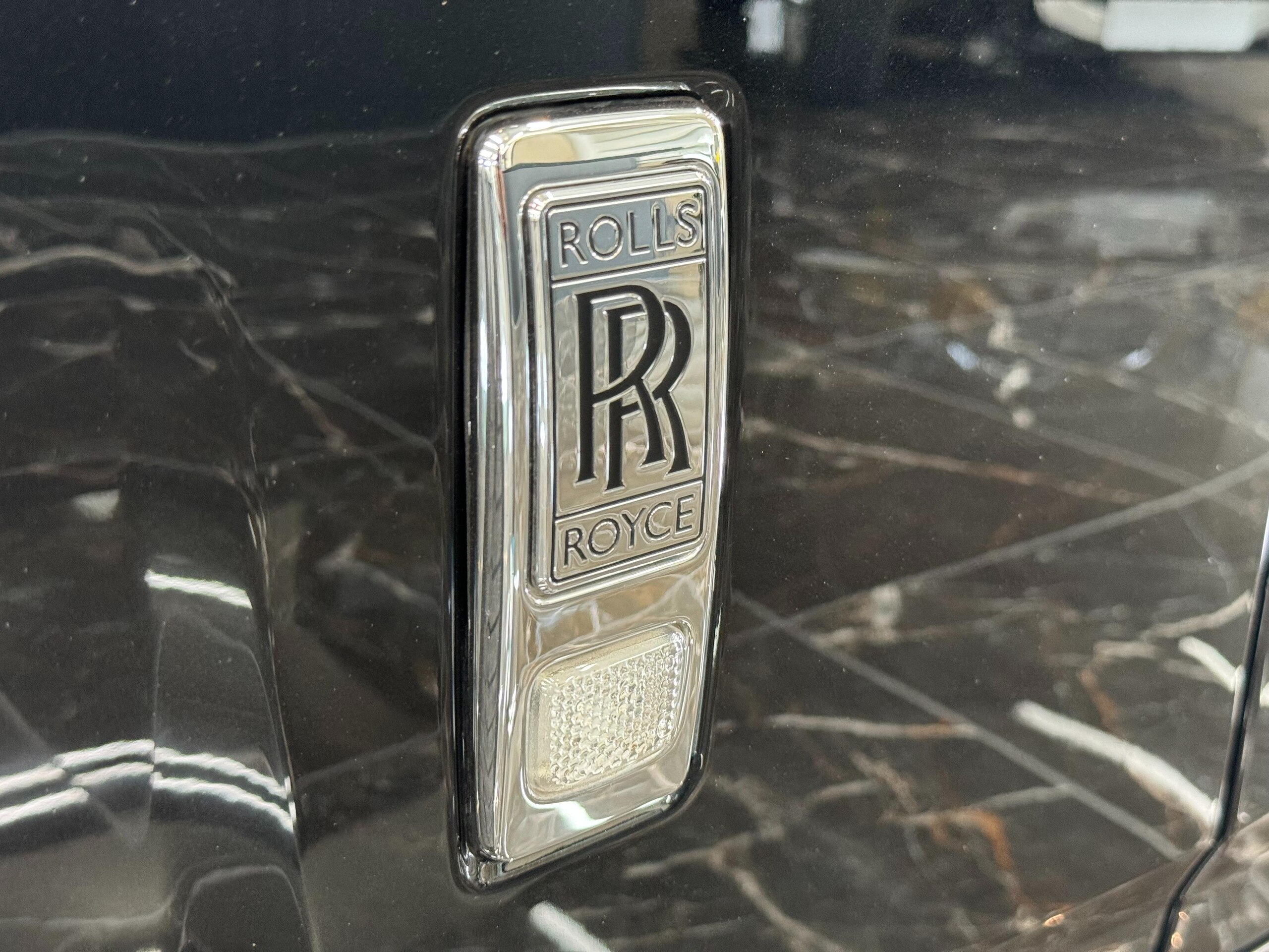 2014 Rolls-Royce Phantom — Photo 17 / 60