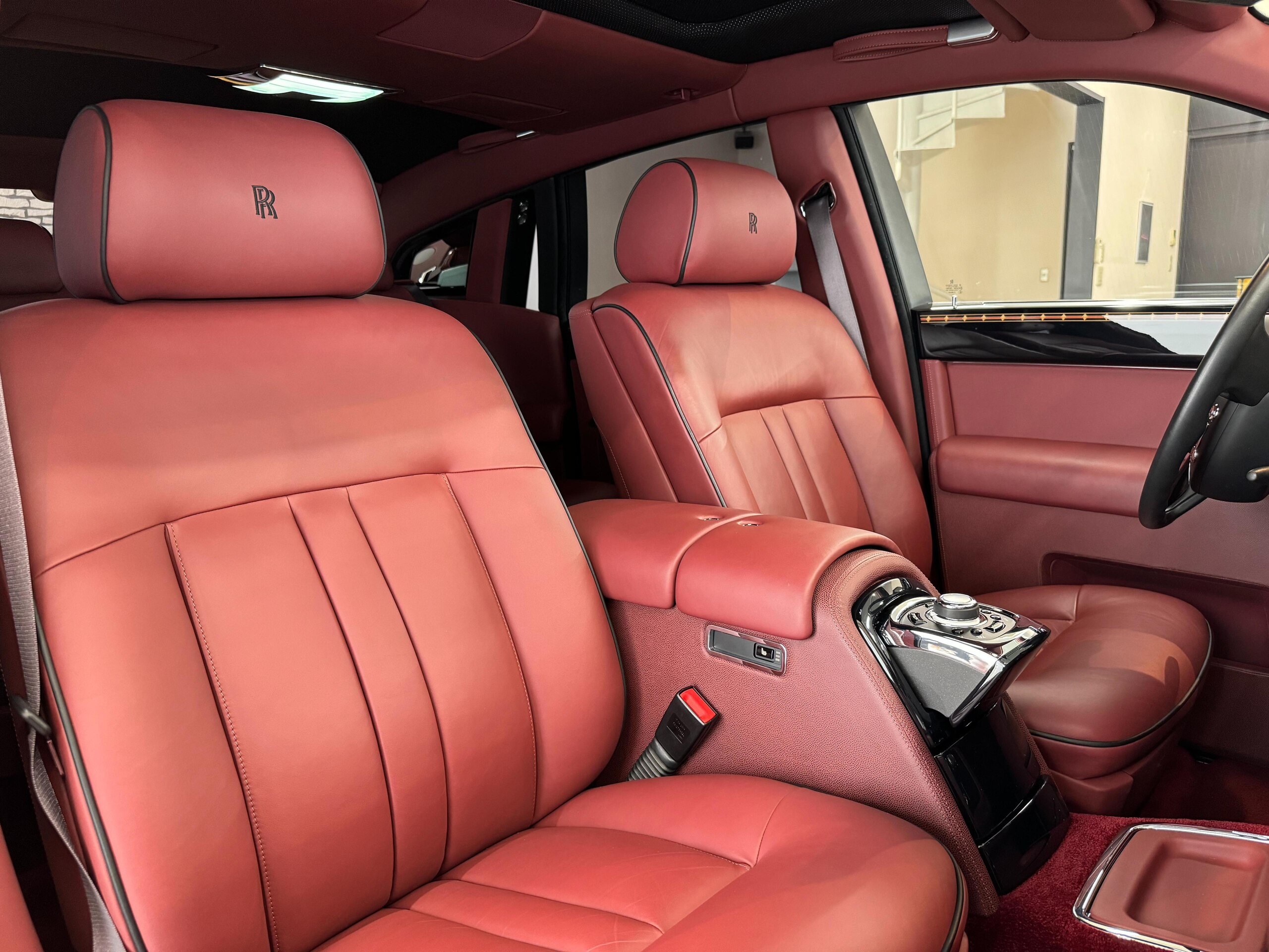 2014 Rolls-Royce Phantom — Photo 42 / 60