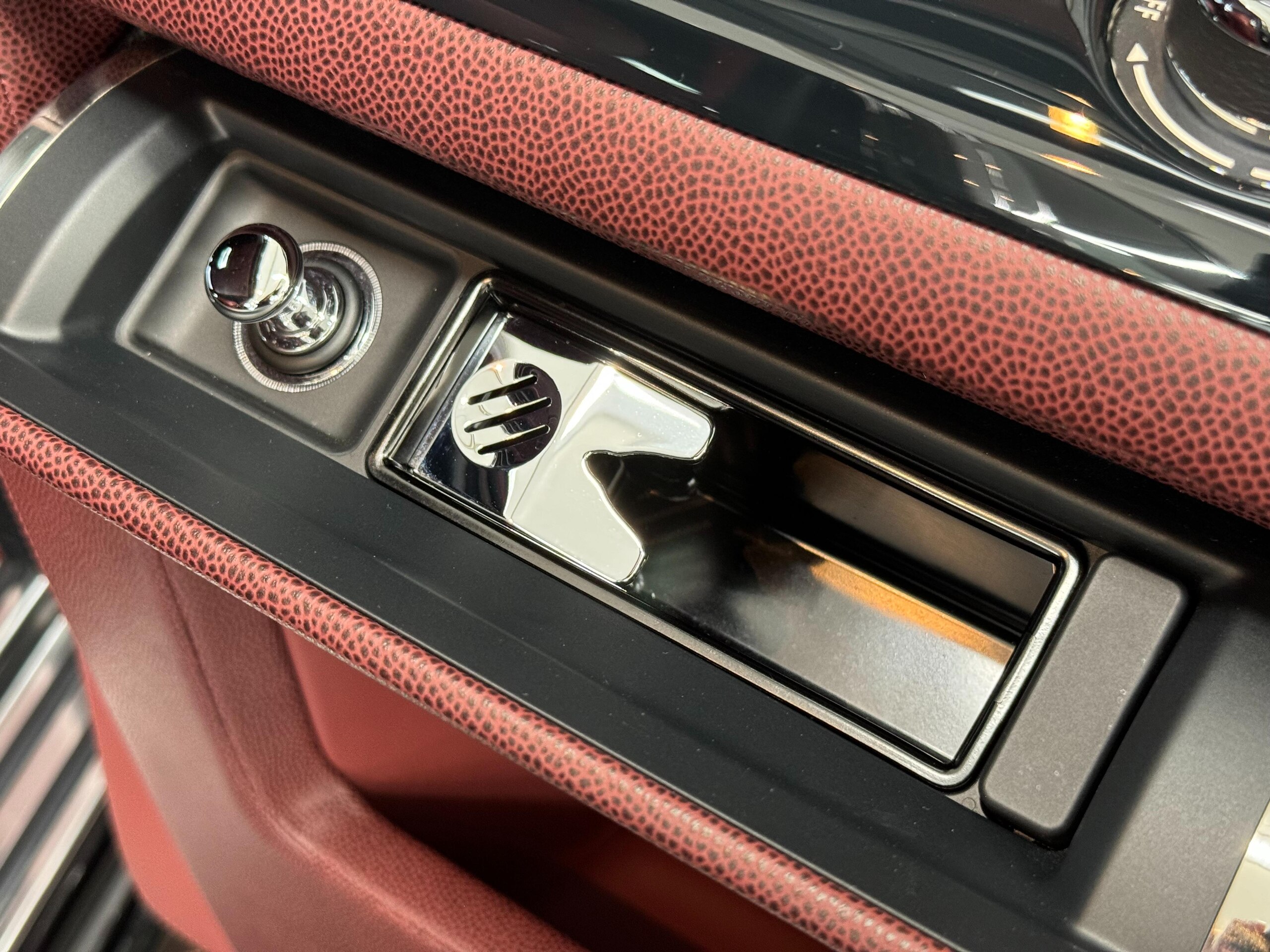 2014 Rolls-Royce Phantom — Photo 57 / 60