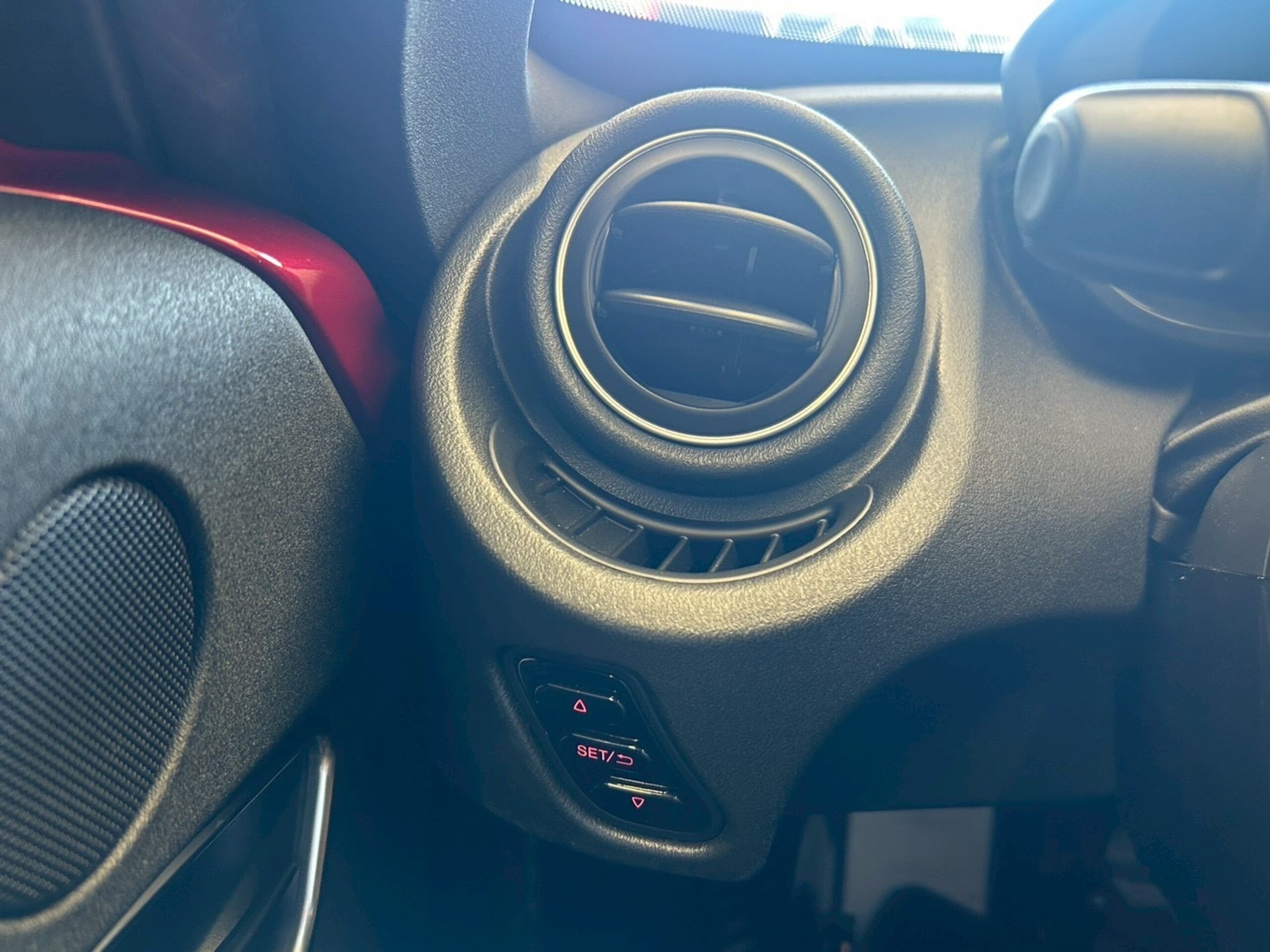 2015 Alfa Romeo 4C — Photo 18 / 34