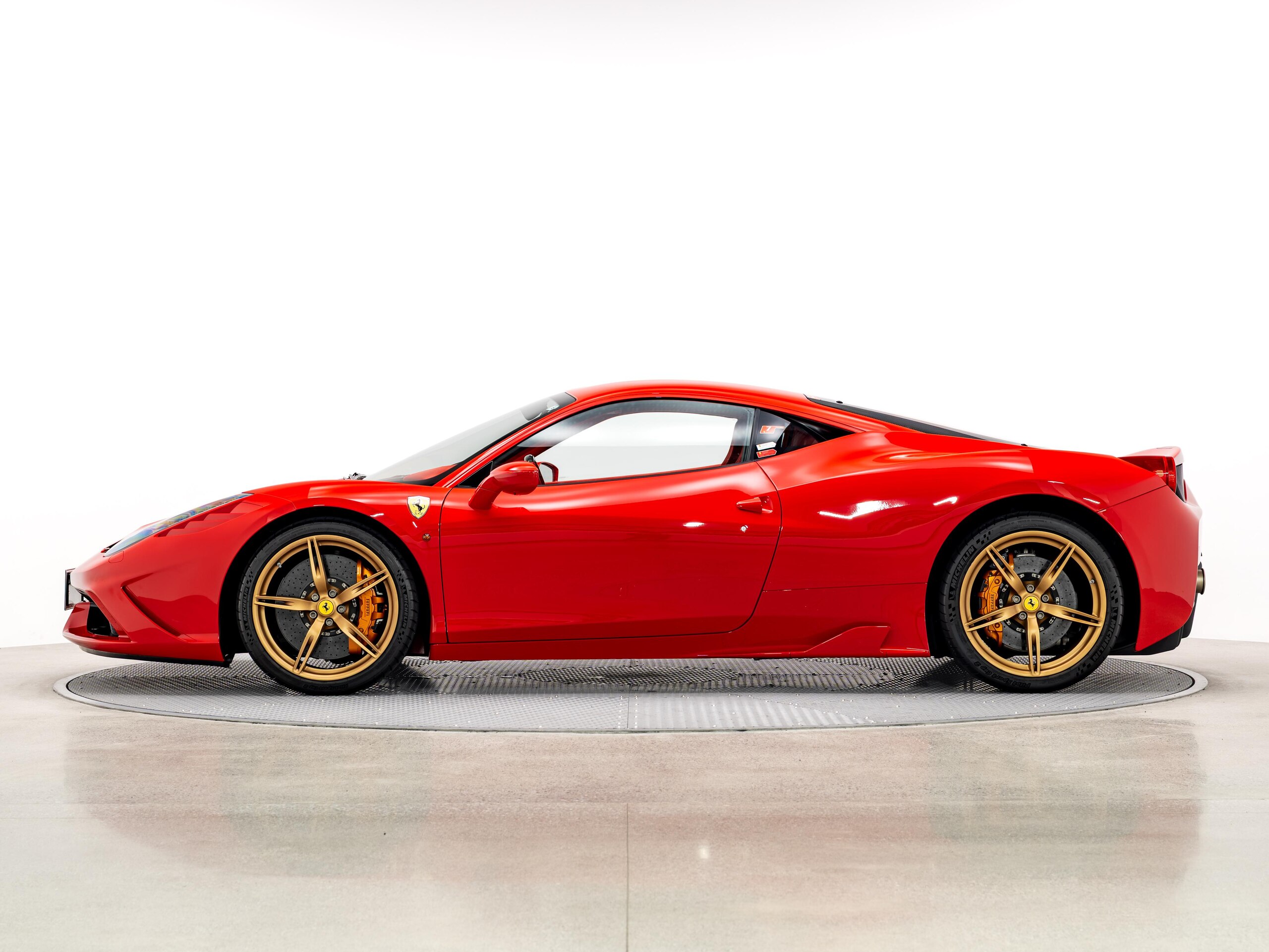 2015 Ferrari 458 Speciale — Photo 6 / 25