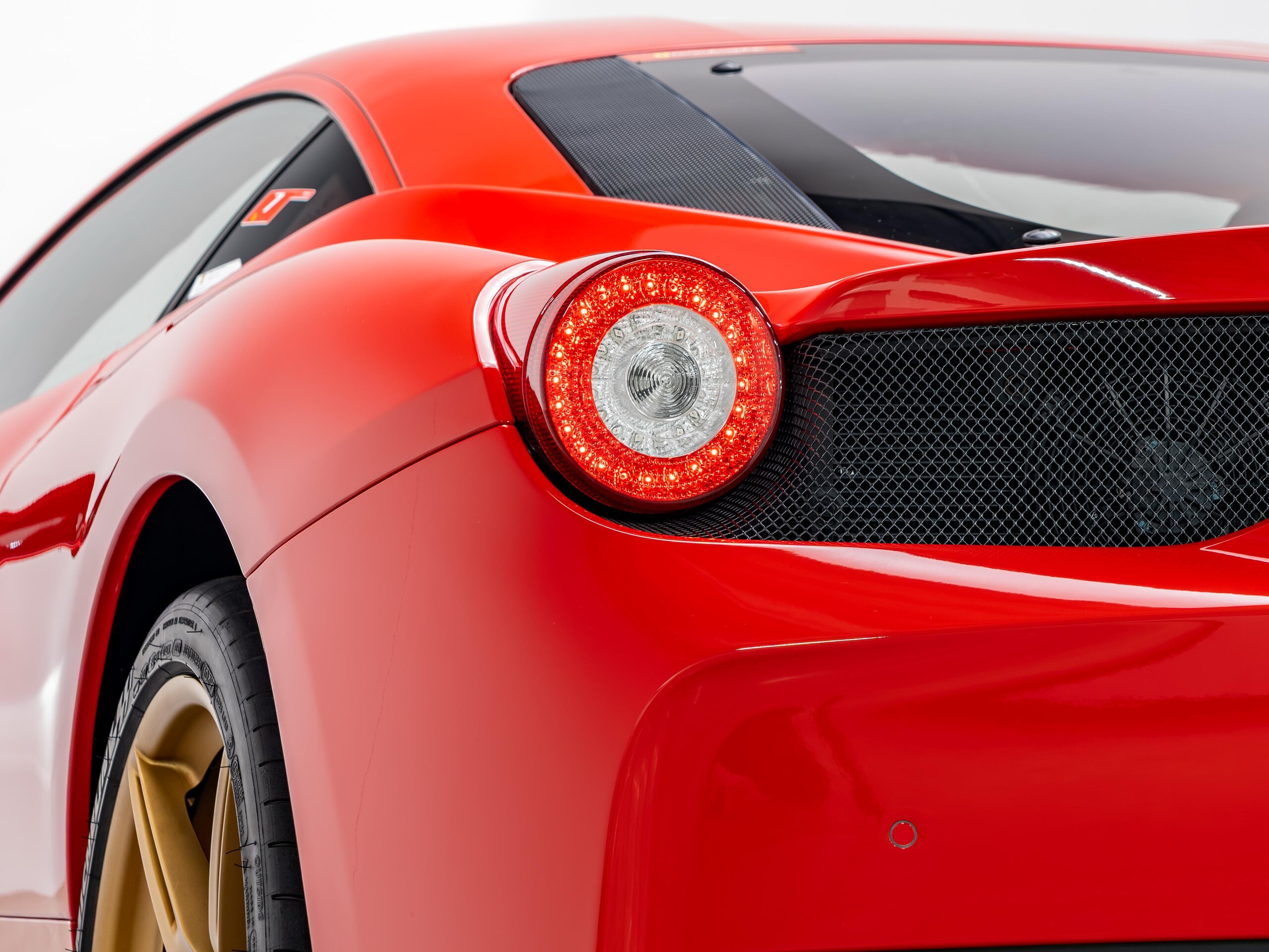 2015 Ferrari 458 Speciale — Photo 18 / 25