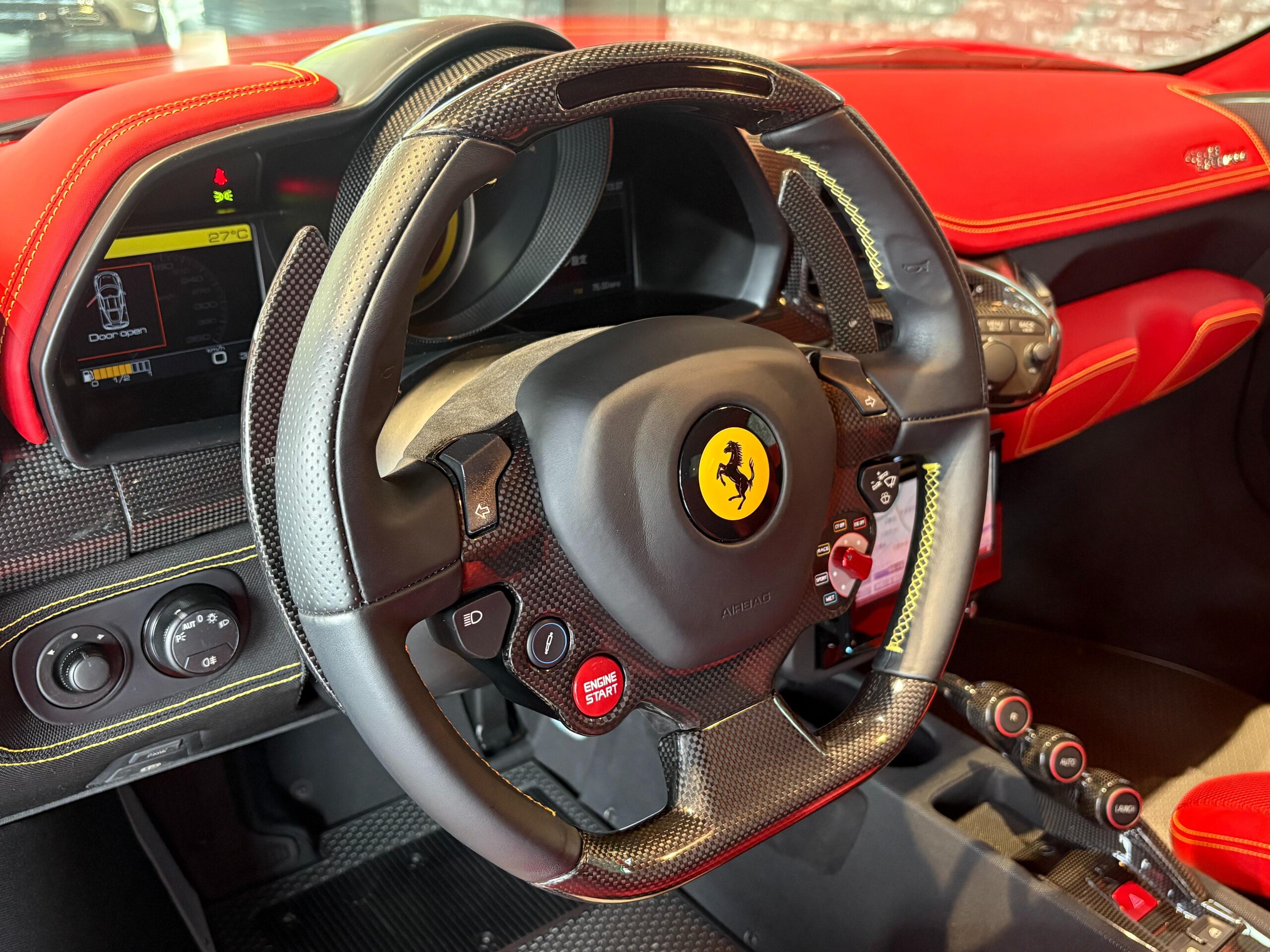2015 Ferrari 458 Speciale — Photo 9 / 24