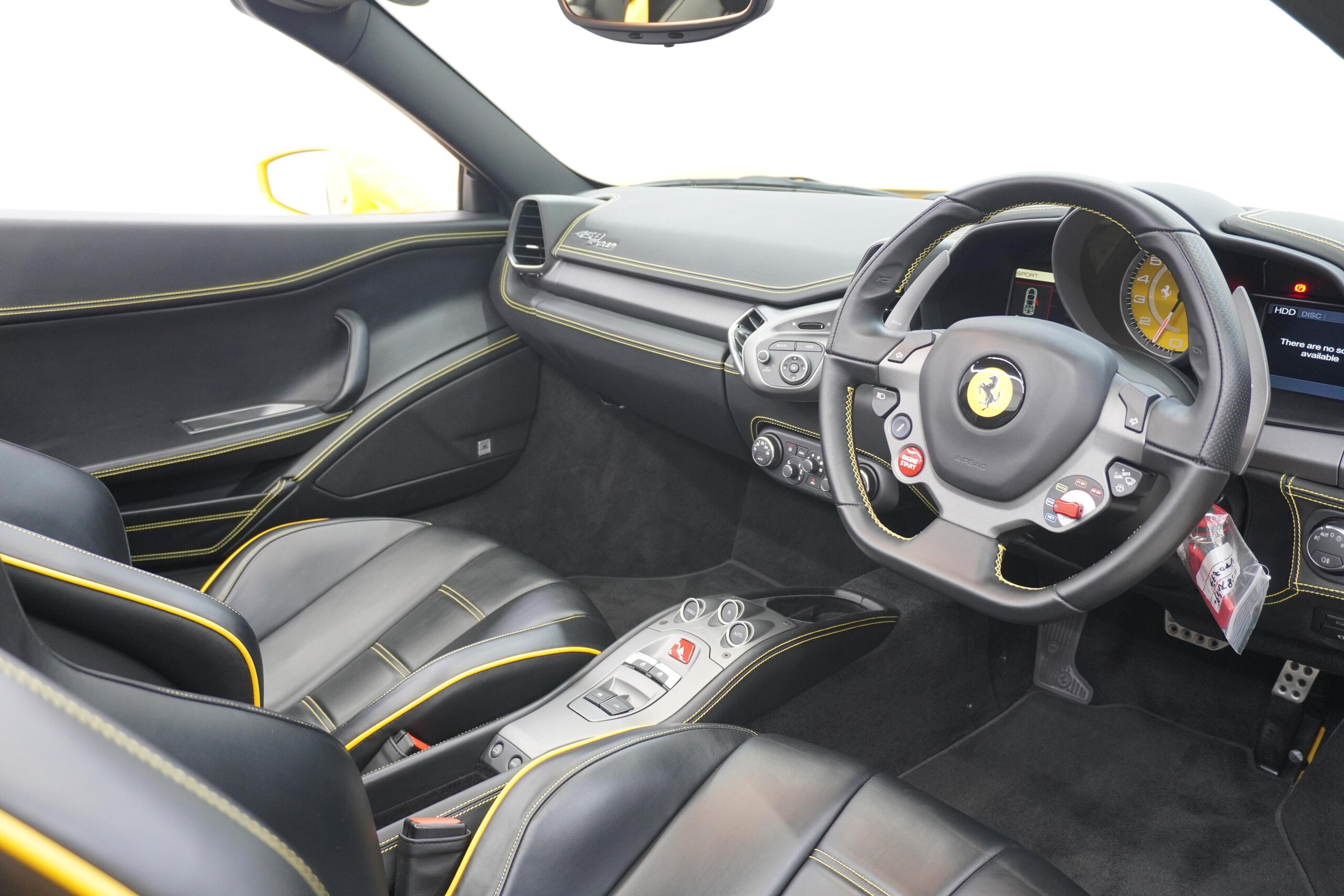 2015 Ferrari 458 Spider — Photo 8 / 70