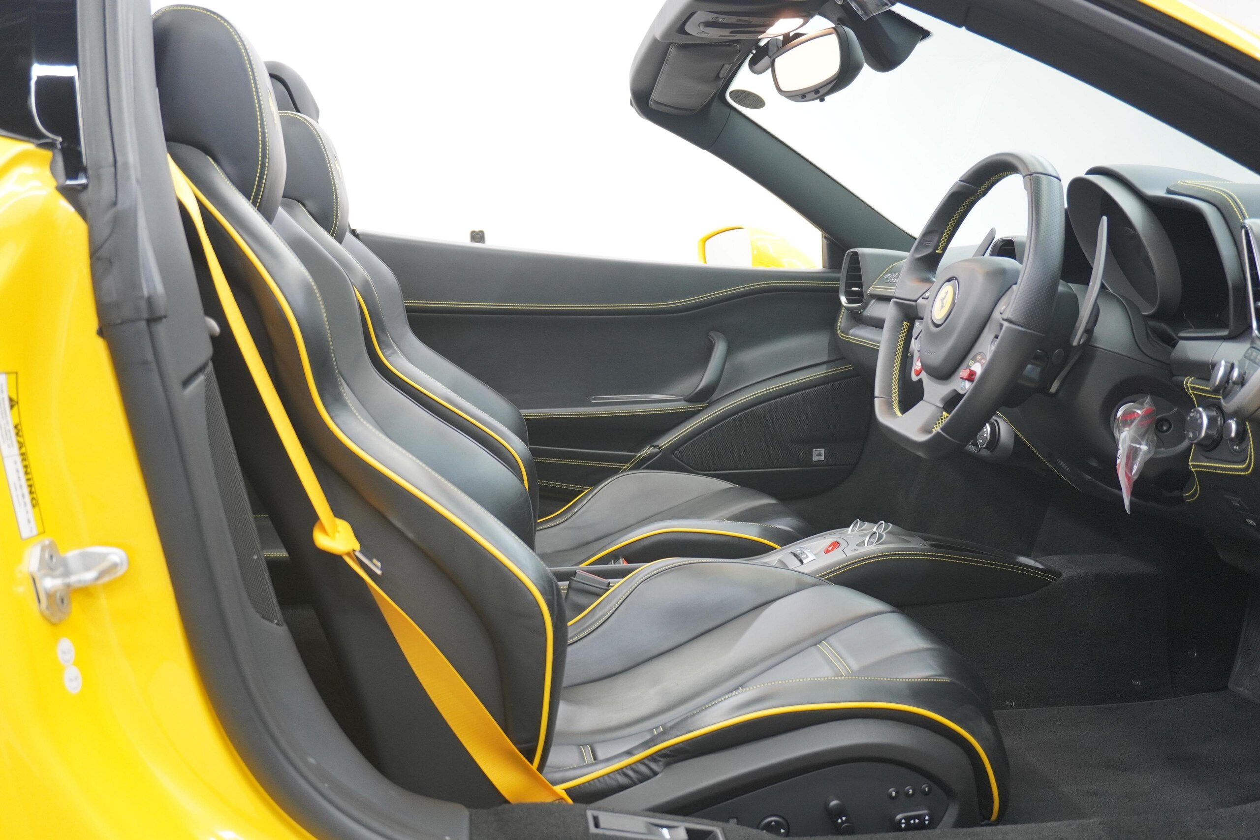 2015 Ferrari 458 Spider — Photo 9 / 70