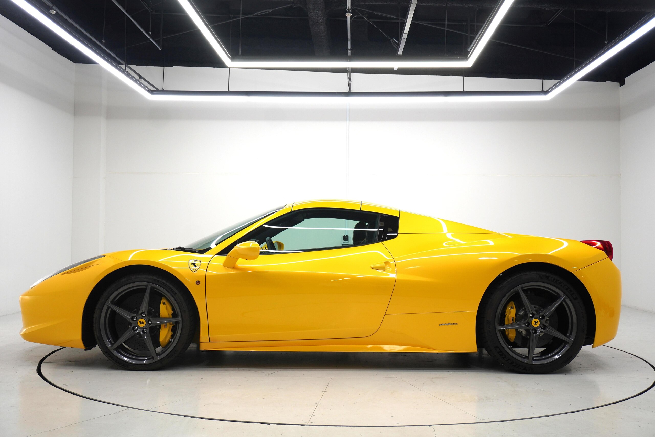 2015 Ferrari 458 Spider — Photo 11 / 70