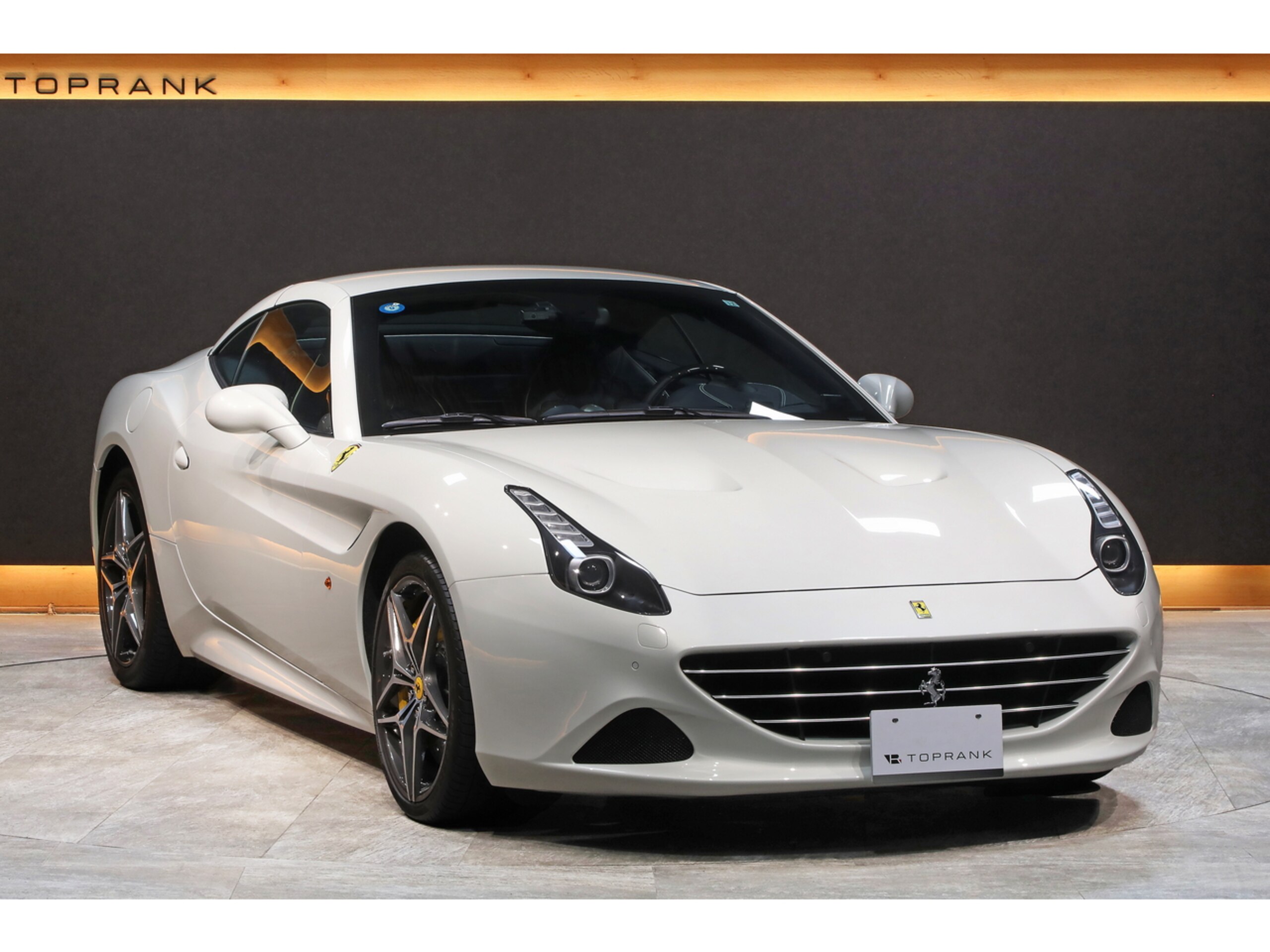 2015 Ferrari California T — Photo 12 / 59