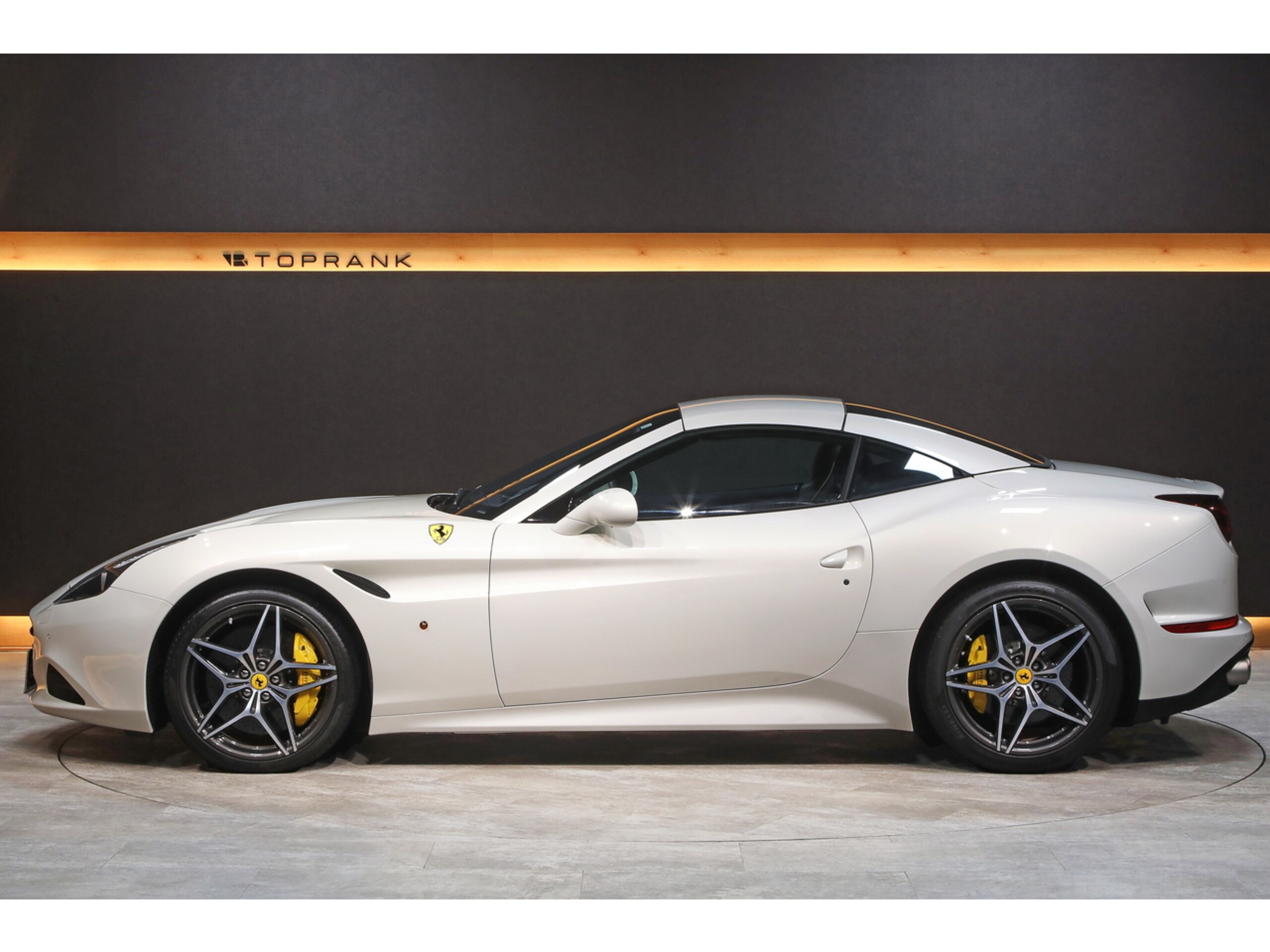 2015 Ferrari California T — Photo 20 / 59