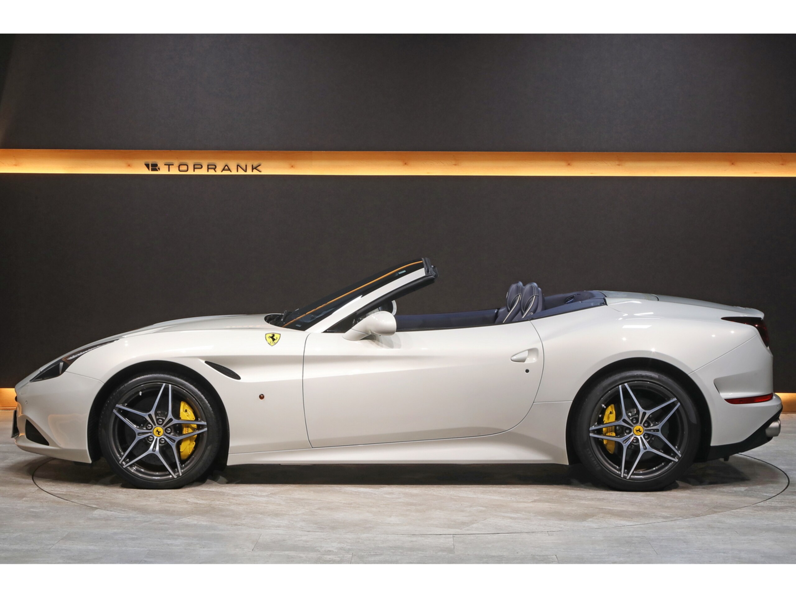 2015 Ferrari California T — Photo 23 / 59