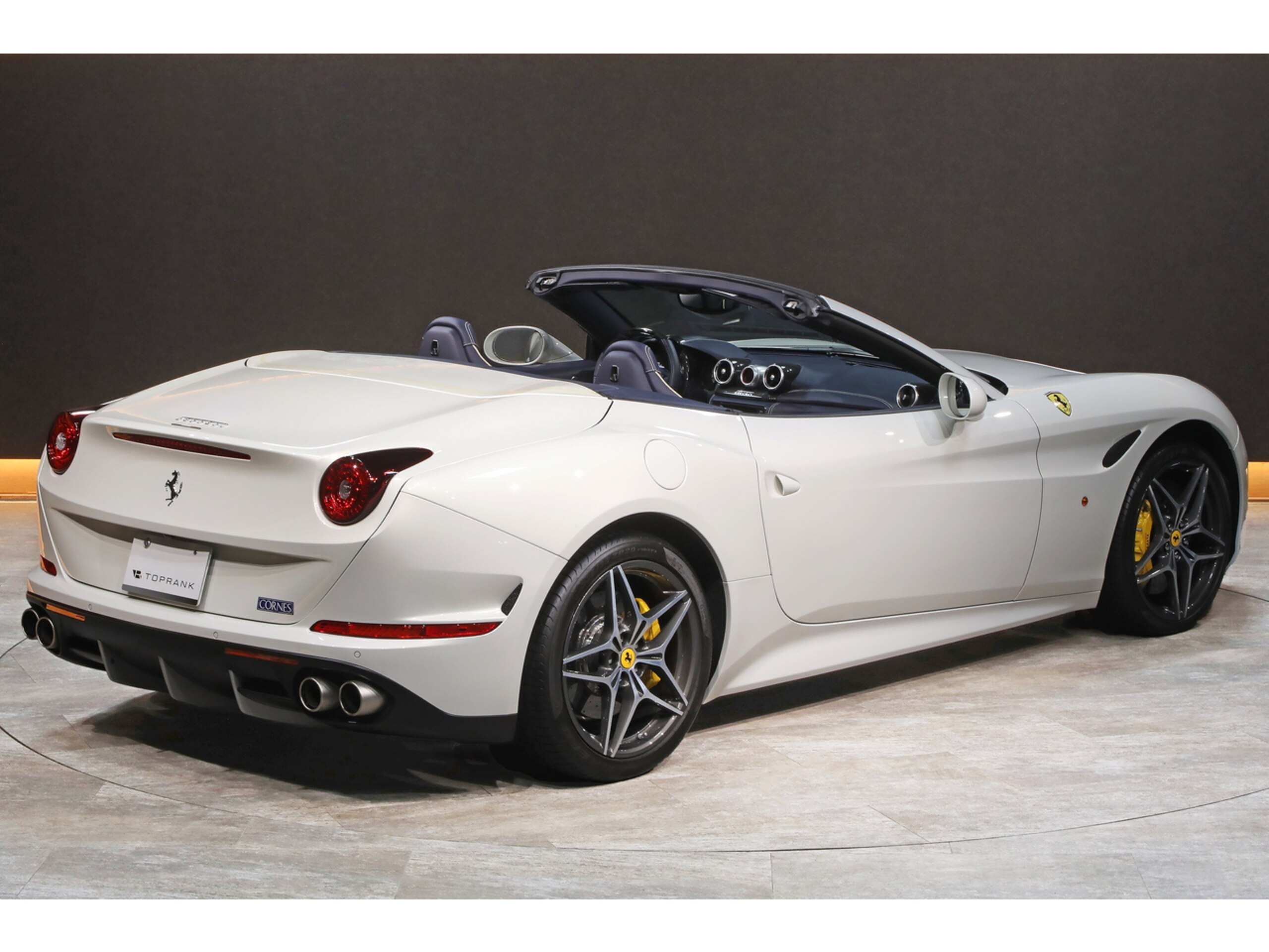 2015 Ferrari California T — Photo 32 / 59