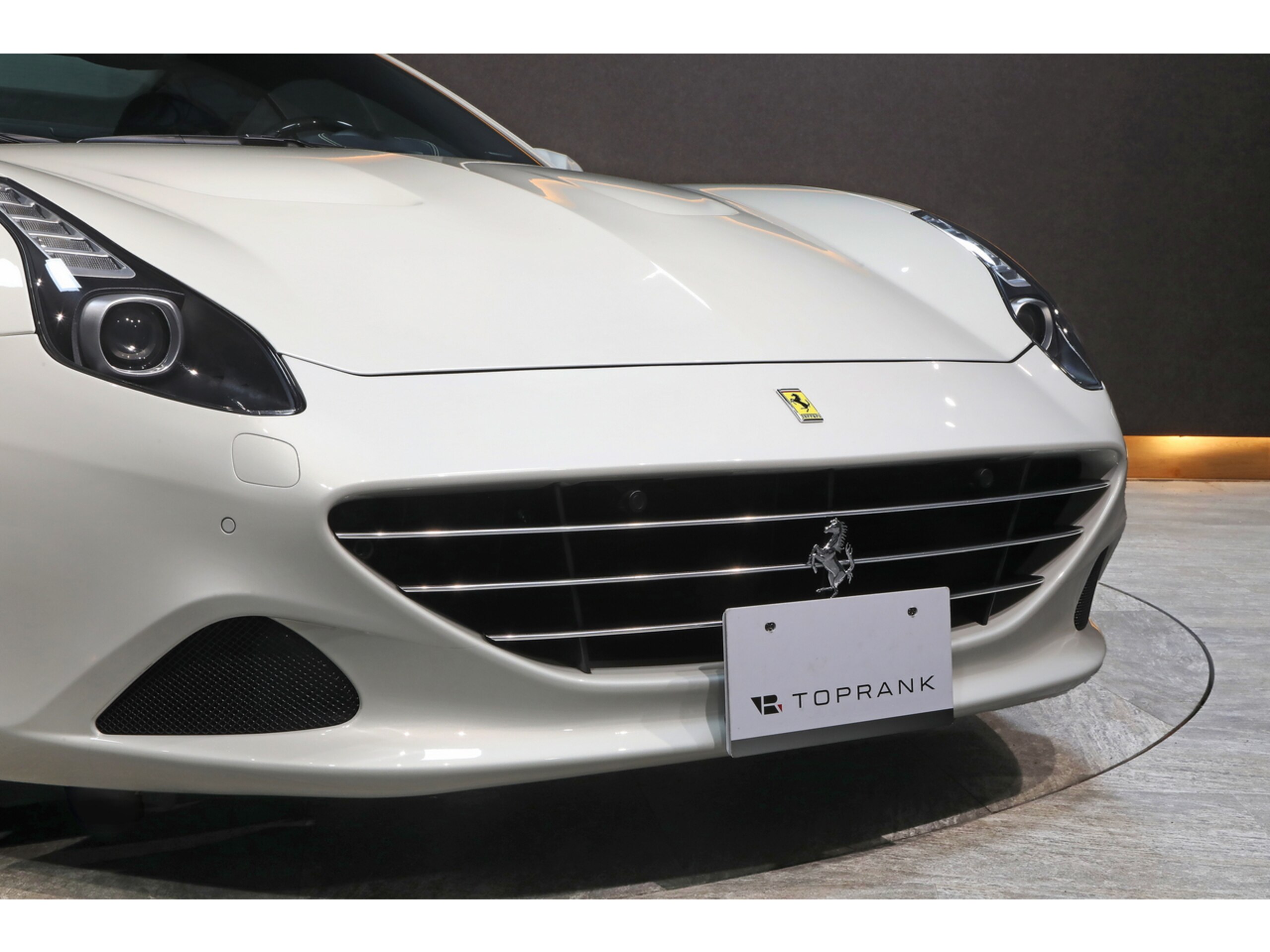 2015 Ferrari California T — Photo 33 / 59